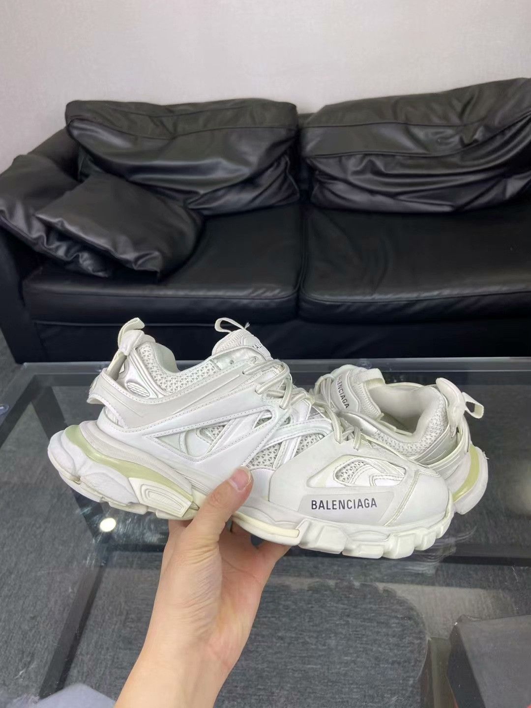 Balenciaga Balenciaga White Lowtop Sneakers us_10 Women Size US 10 / IT 40 - 9 Thumbnail