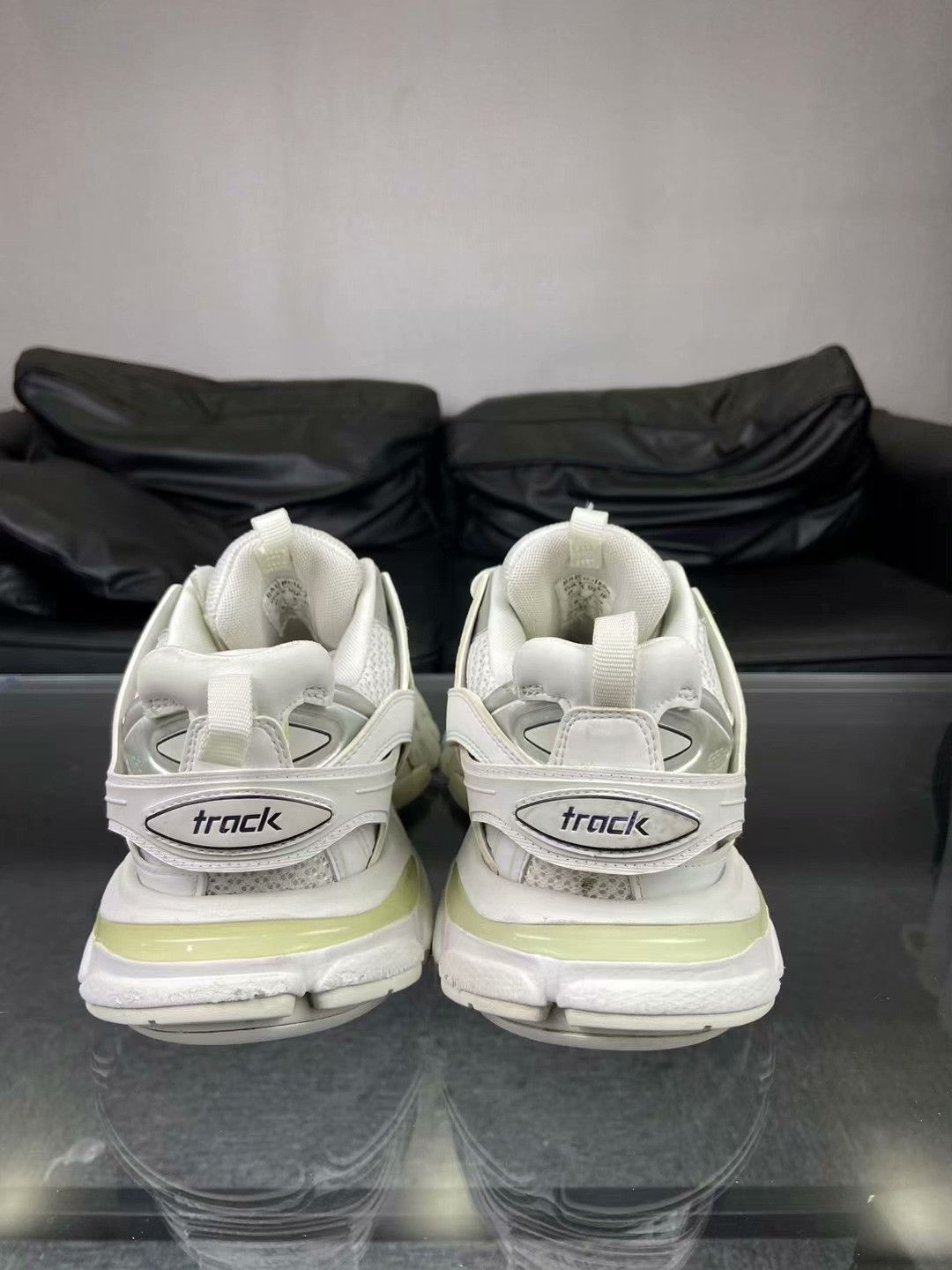Balenciaga Balenciaga White Lowtop Sneakers us_10 Women Size US 10 / IT 40 - 4 Thumbnail