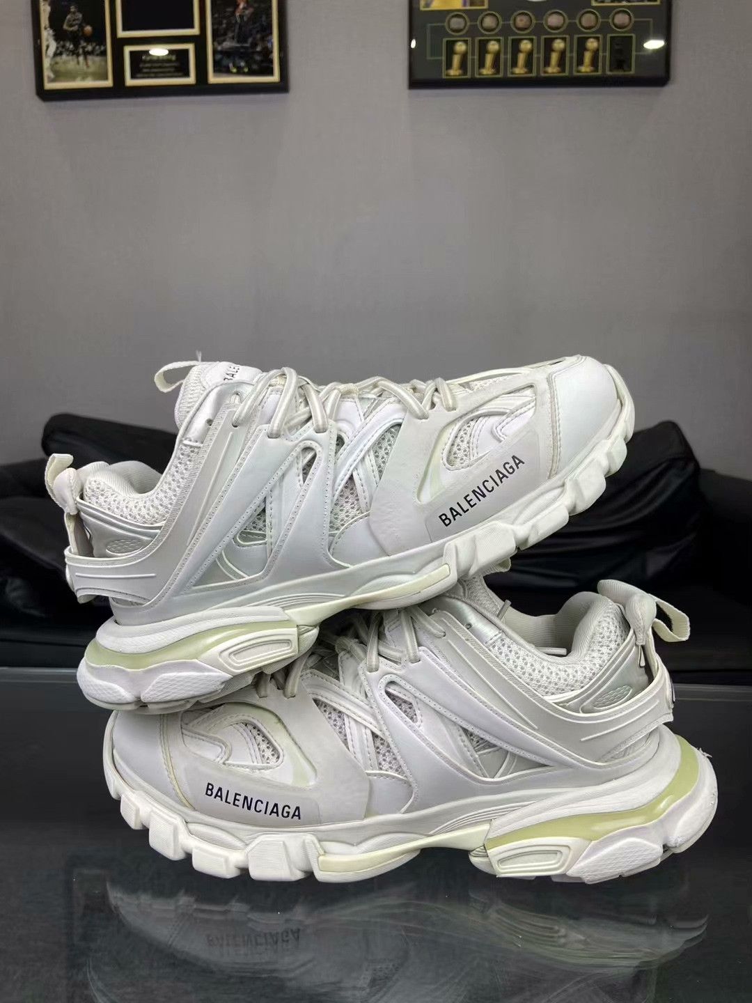 Balenciaga Balenciaga White Lowtop Sneakers us_10 Women Size US 10 / IT 40 - 8 Thumbnail