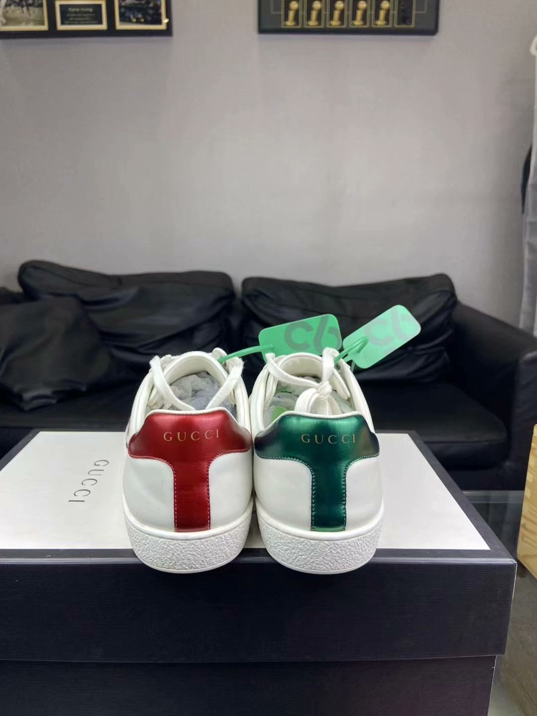 Gucci Gucci Embroidered White Lowtop Sneakers 9 Men Size US 9 / EU 42 - 4 Thumbnail