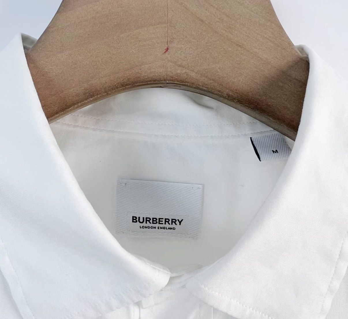 Burberry White Long-Sleeve Button-Up Shirt Size US M / EU 48-50 / 2 - 4 Thumbnail