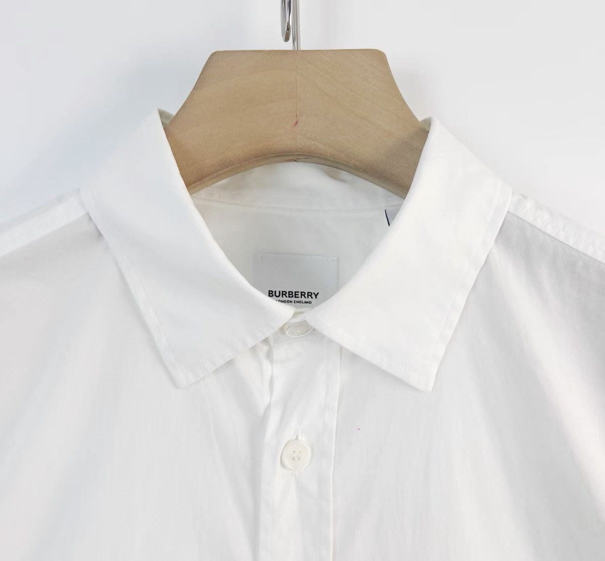 Burberry White Long-Sleeve Button-Up Shirt Size US M / EU 48-50 / 2 - 3 Thumbnail