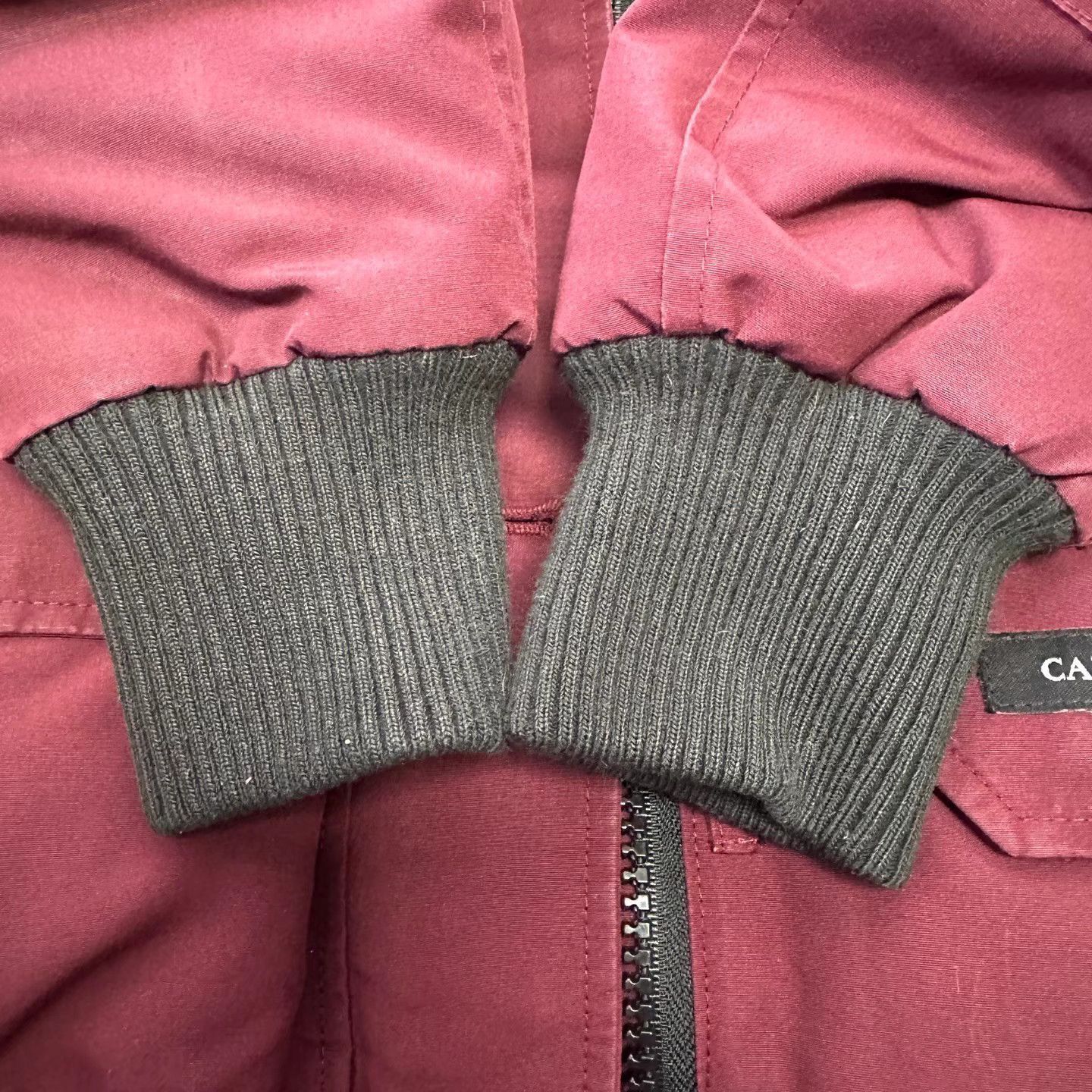Canada Goose Red Heavy Winter Coat with Hood Size S Size US S / EU 44-46 / 1 - 9 Thumbnail