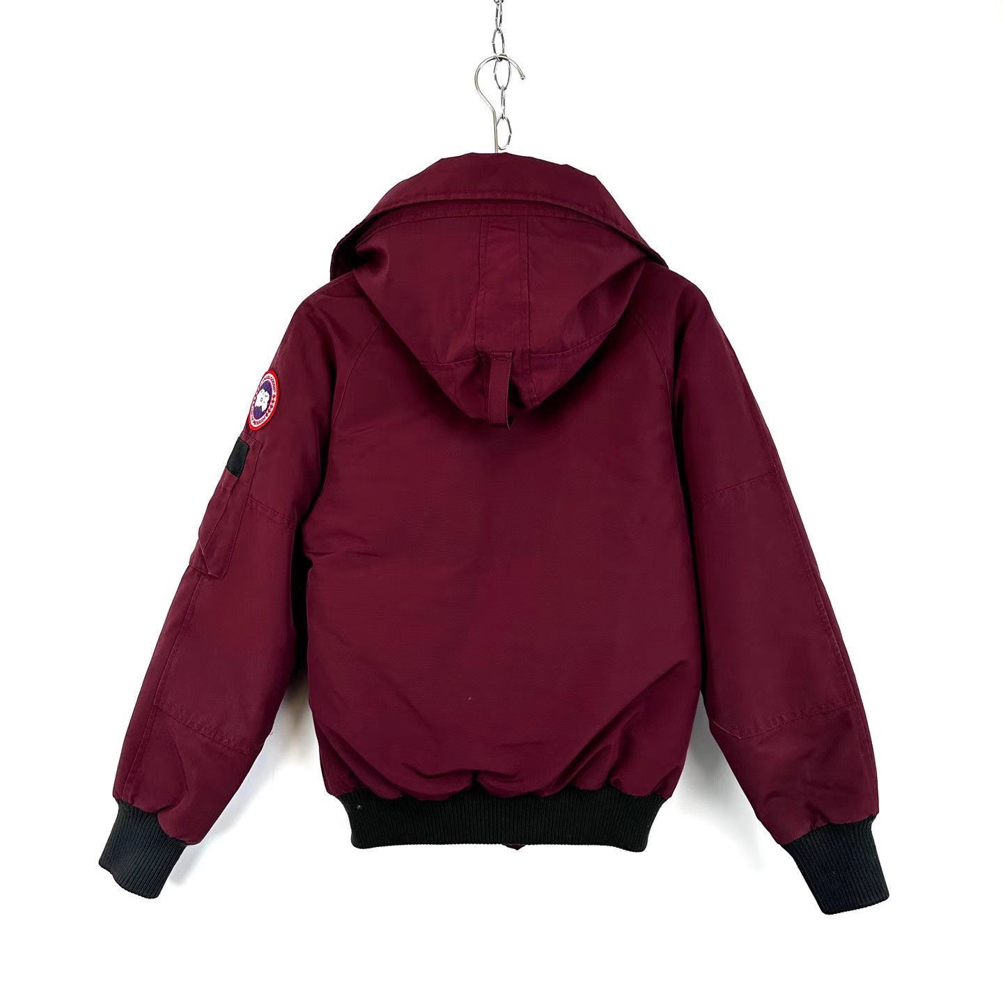 Canada Goose Red Heavy Winter Coat with Hood Size S Size US S / EU 44-46 / 1 - 2 Thumbnail