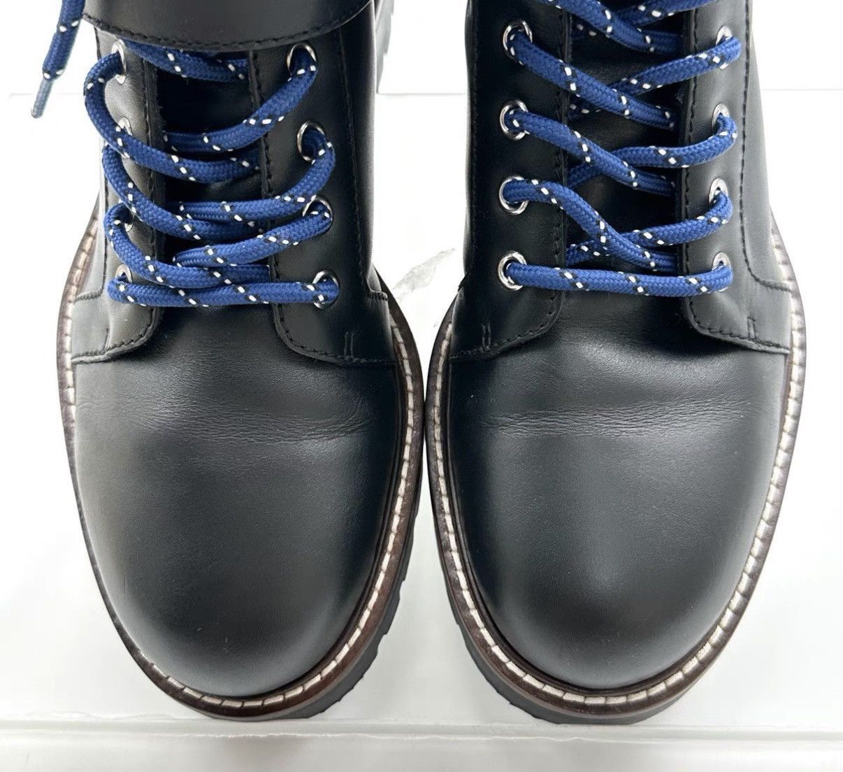 Louis Vuitton Black Leather Lace-Up Ankle Boots Size 7 Size US 7 / EU 40 - 5 Thumbnail