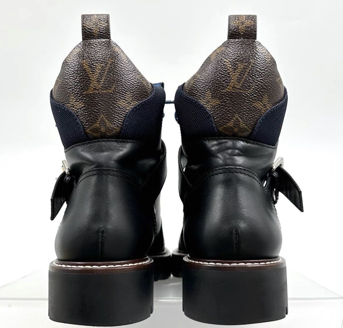 Louis Vuitton Black Leather Lace-Up Ankle Boots Size 7 Size US 7 / EU 40 - 4 Thumbnail