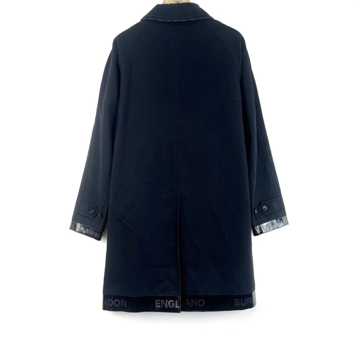 Burberry Black Long Coat with Collar and Button Closure Size US M / EU 48-50 / 2 - 2 Thumbnail