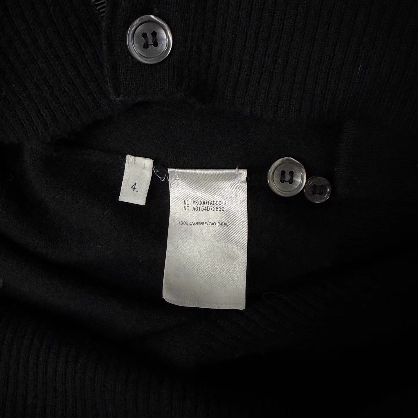 Thom Browne Black V-Neck Button Front Cardigan XL Size US XL / EU 56 / 4 - 4 Thumbnail
