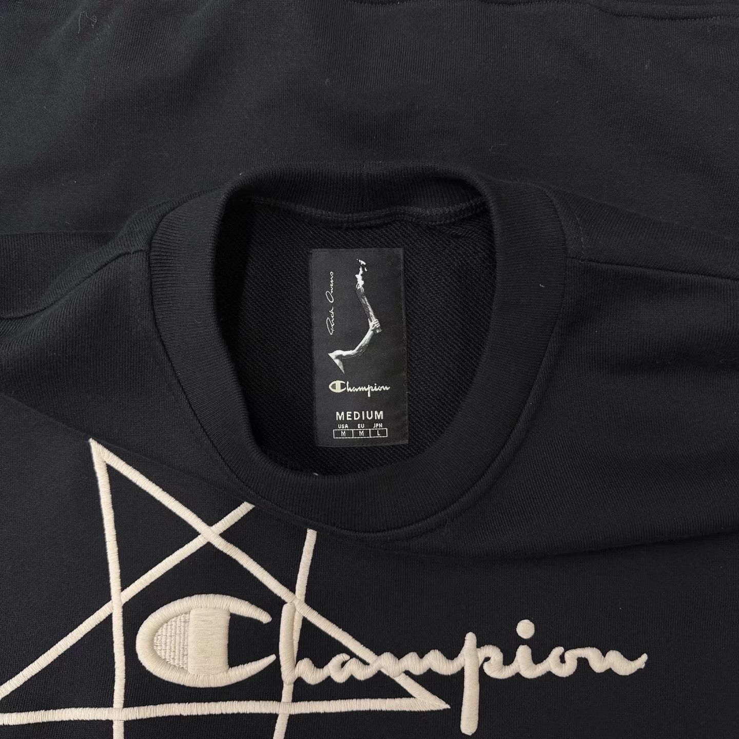 Rick Owens Black Oversized Sweatshirt with Geometric Logo Size US M / EU 48-50 / 2 - 5 Thumbnail
