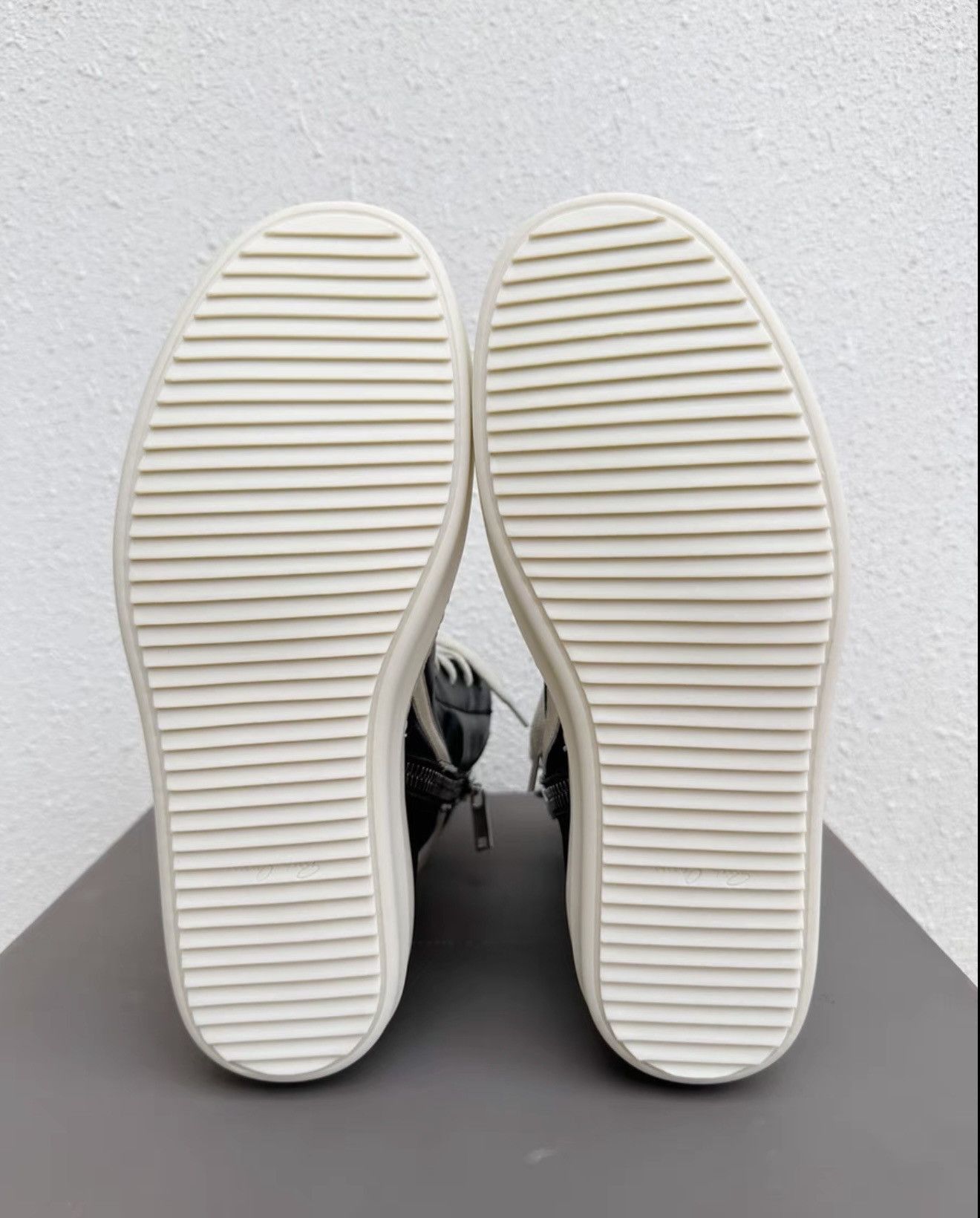 Rick Owens Black High-Top Sneakers Size 7 Size US 7 / EU 40 - 4 Thumbnail