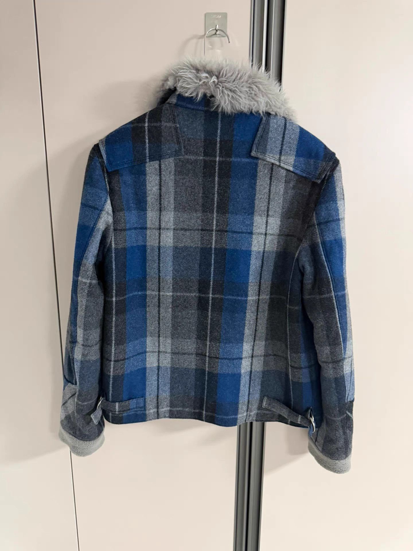 Lanvin Blue Checkered Jacket with Faux Fur Collar Size US M / EU 48-50 / 2 - 2 Thumbnail