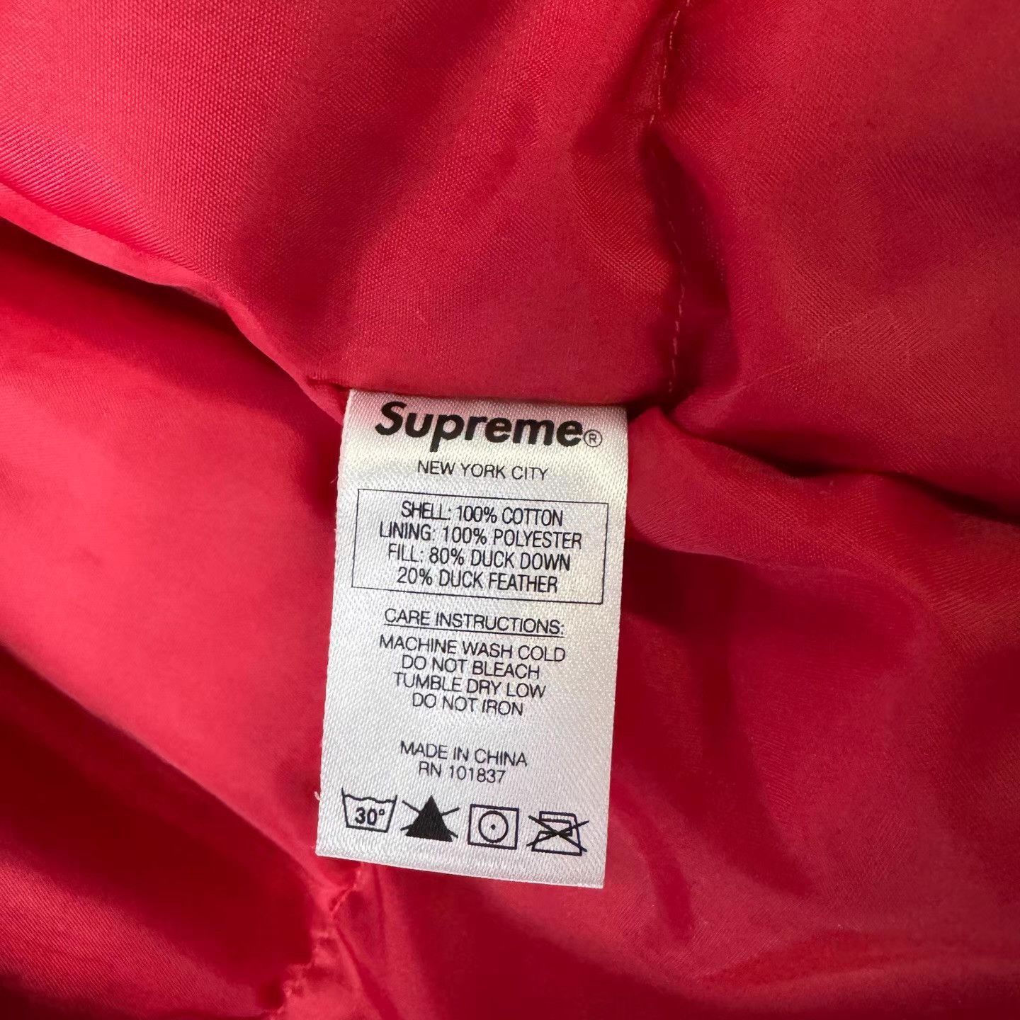 Supreme Red Quilted Heavy Coat - Size L Size US L / EU 52-54 / 3 - 4 Thumbnail