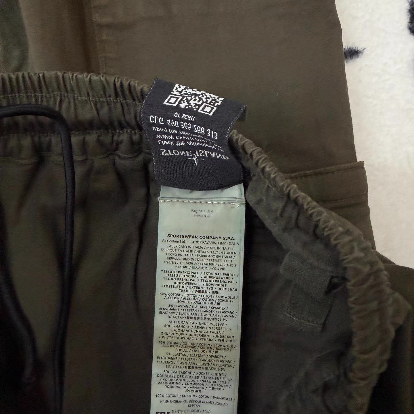 Stone Island Green Cargo Pants with Multiple Pockets Size 38 Size US 27 - 4 Thumbnail