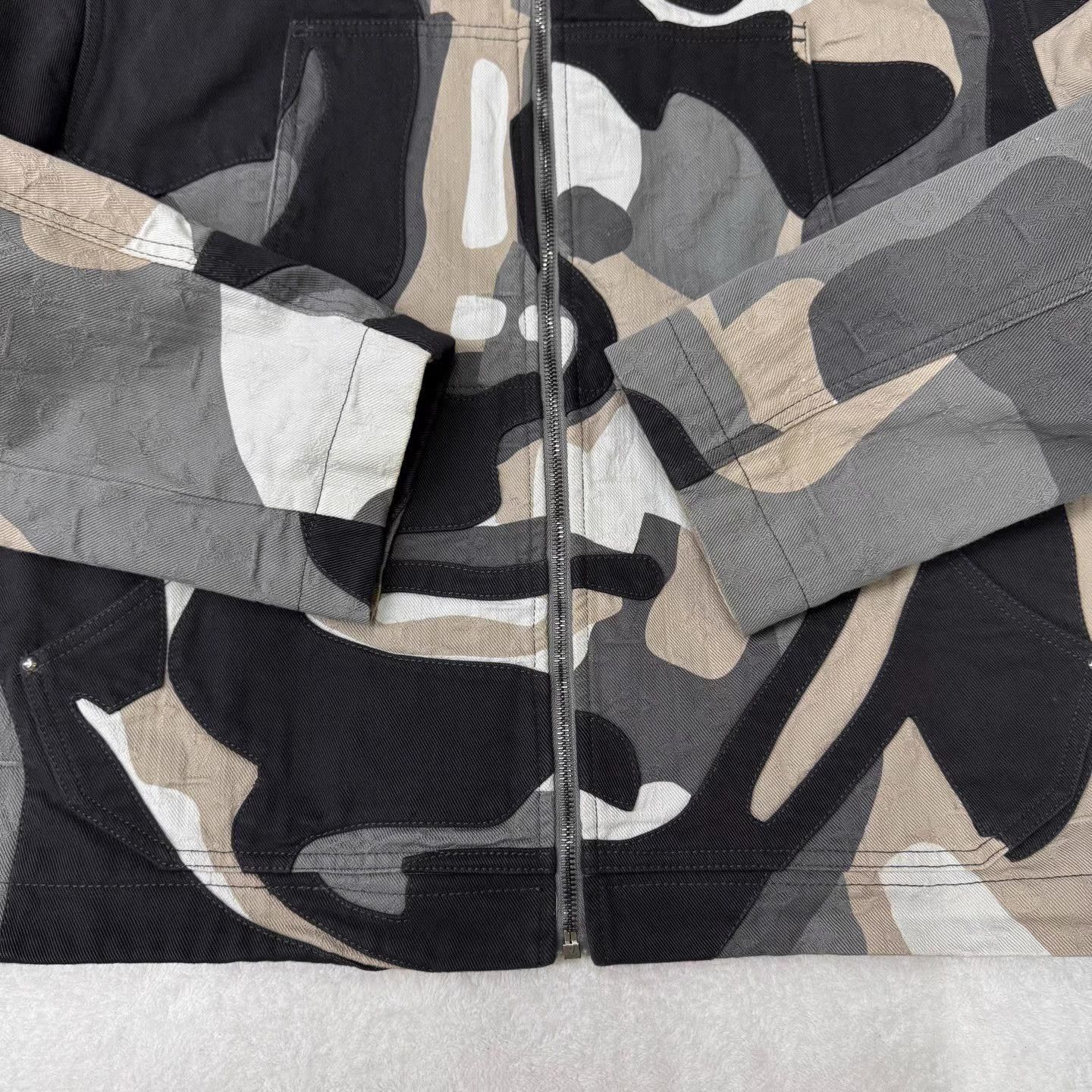 Louis Vuitton Multi-Color Graphic Print Zip-Up Jacket Size US L / EU 52-54 / 3 - 2 Thumbnail