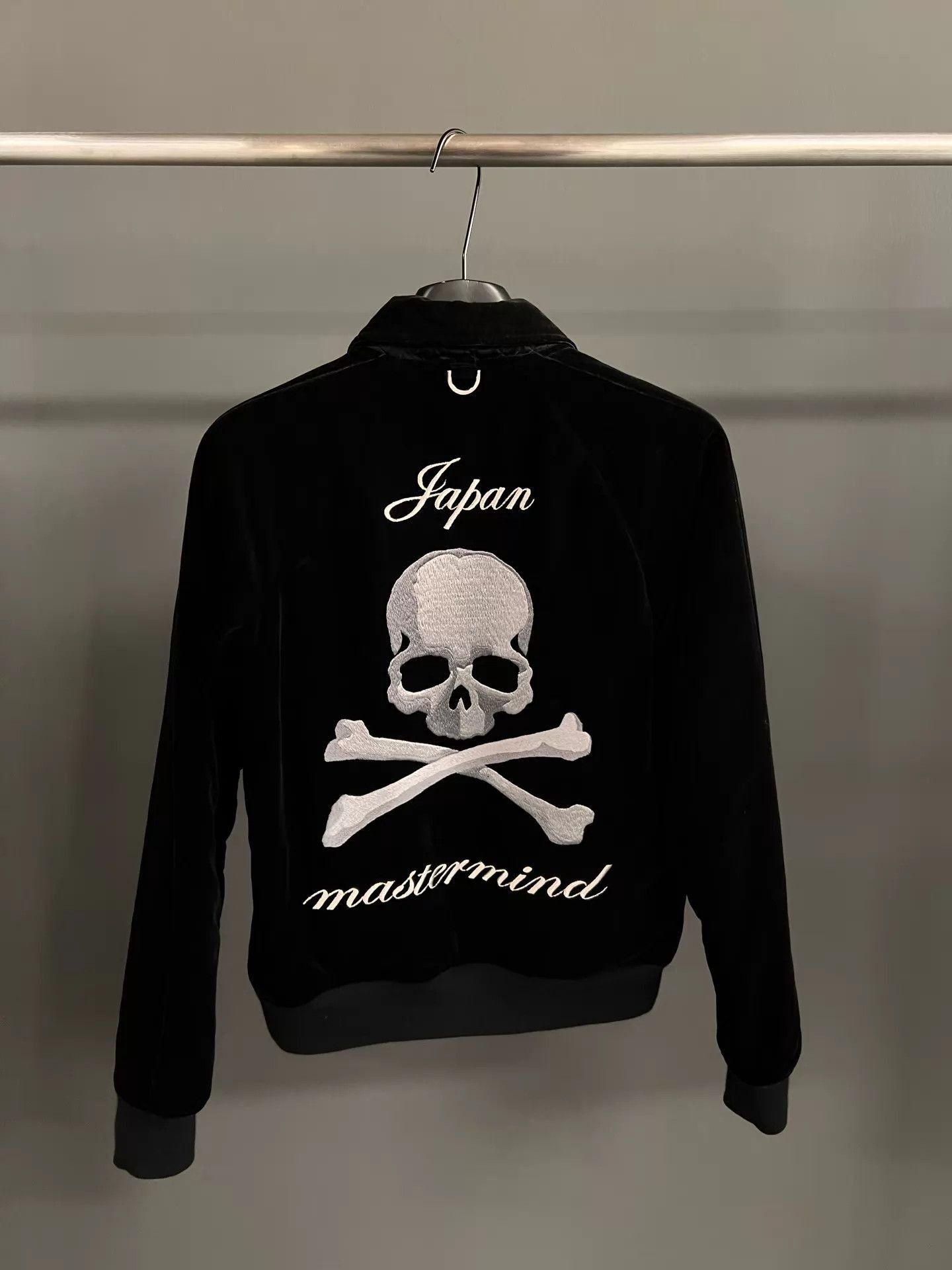Mastermind Japan Black Skull Crossbones Embroidered Bomber Jacket Size US M / EU 48-50 / 2 - 3 Thumbnail