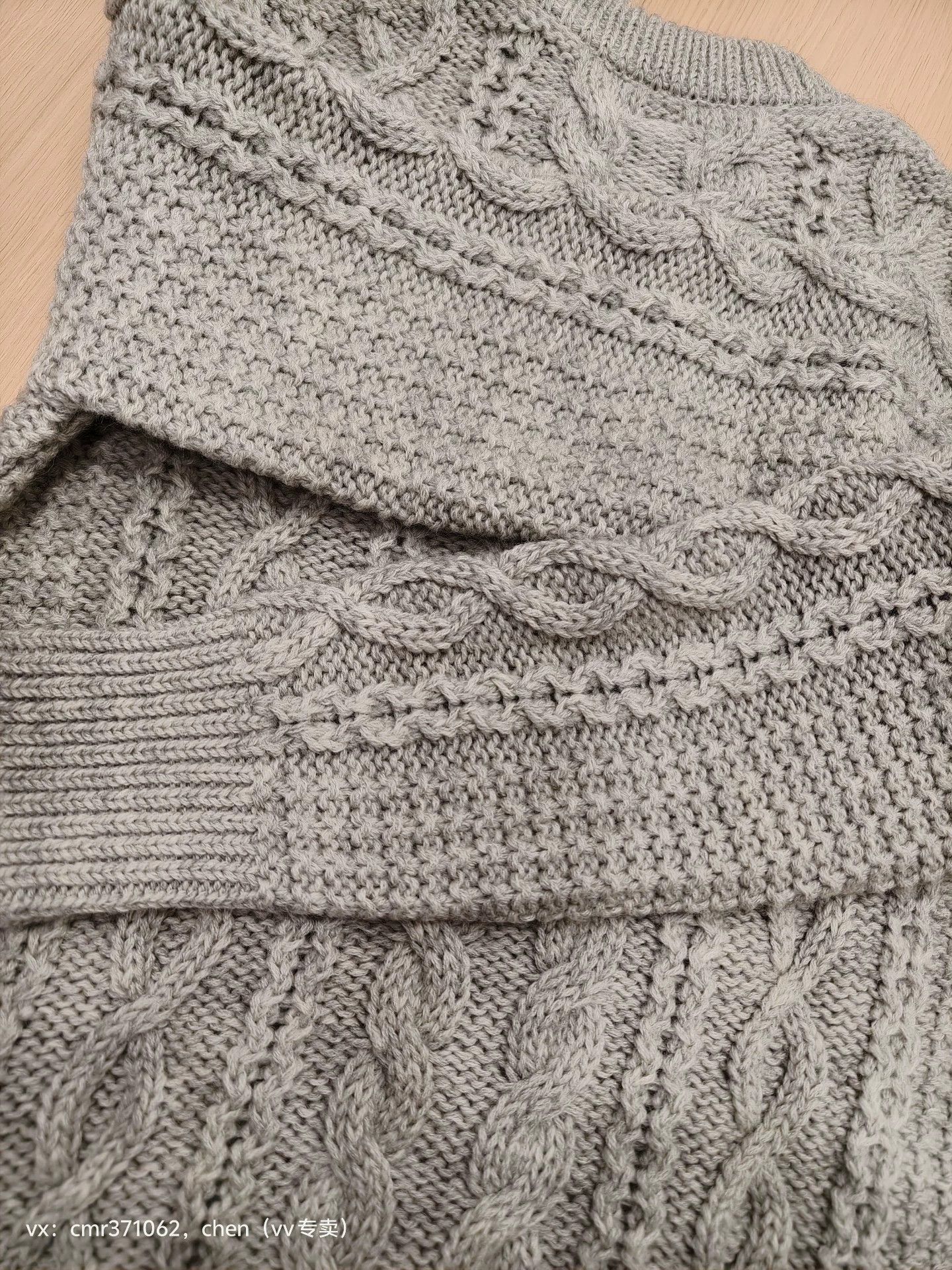 Visvim Gray Cable Knit Sweater with Striped Sleeves (L) Size US L / EU 52-54 / 3 - 6 Thumbnail