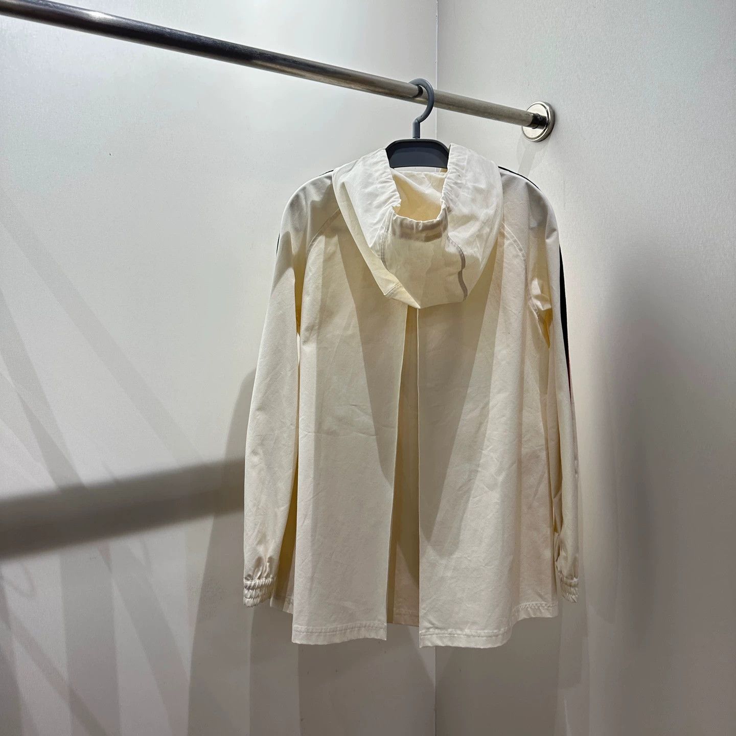 Gucci Hooded Light Jacket with Striped Accents Size US XS / EU 42 / 0 - 2 Thumbnail