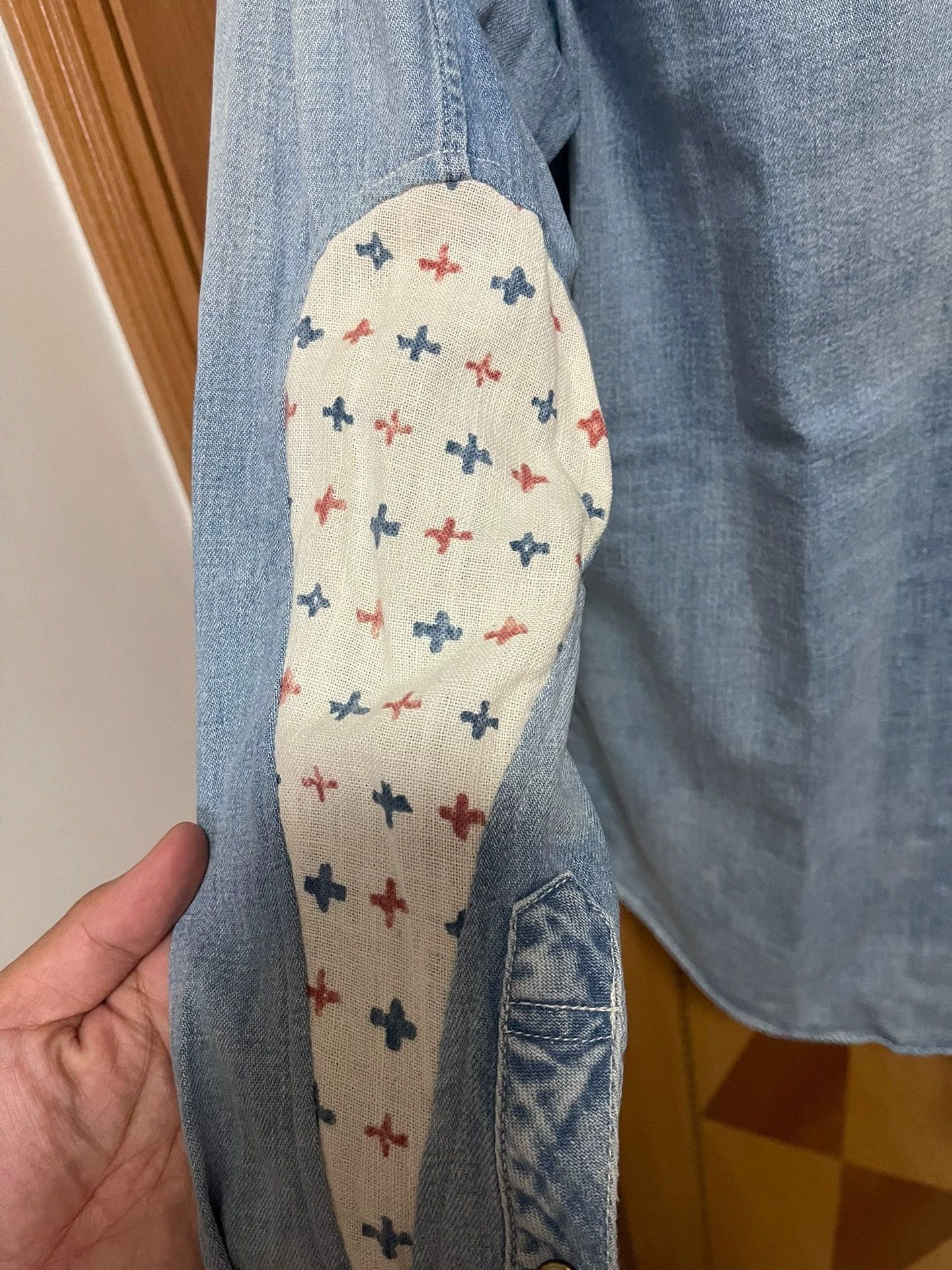 Visvim Blue Denim Button-Up Shirt with Patterned Sleeves Size US M / EU 48-50 / 2 - 3 Thumbnail