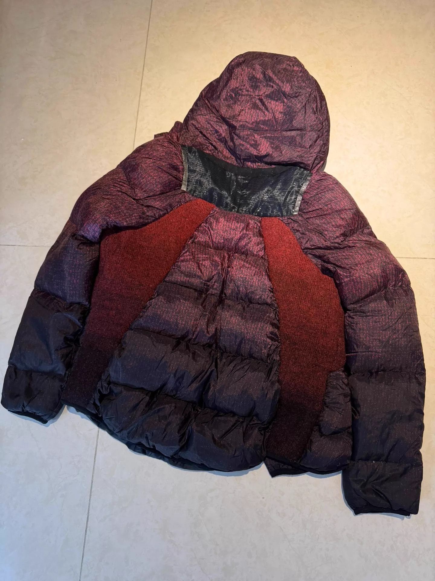 Undercover Red Heavy Insulated Hooded Jacket Size S Size US S / EU 44-46 / 1 - 5 Thumbnail