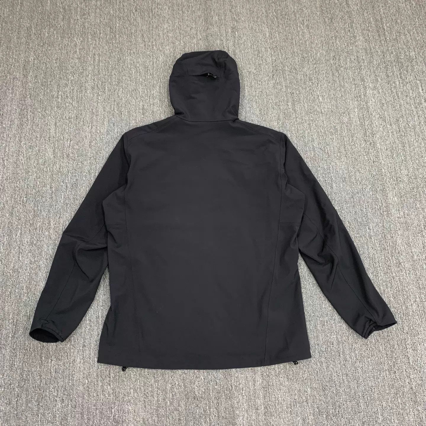 Arc'teryx Black Hooded Light Jacket - Size L Size US L / EU 52-54 / 3 - 2 Thumbnail