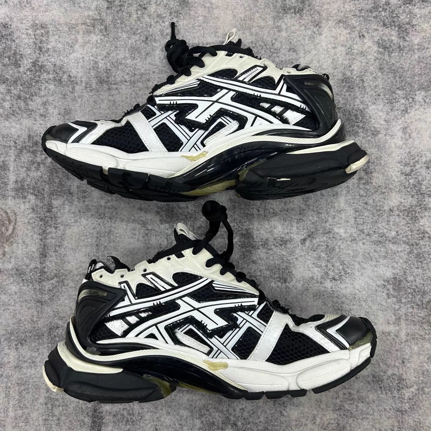 Balenciaga Multi-Color Low-Top Sneakers Size 9 Size US 9 / EU 42 - 4 Thumbnail
