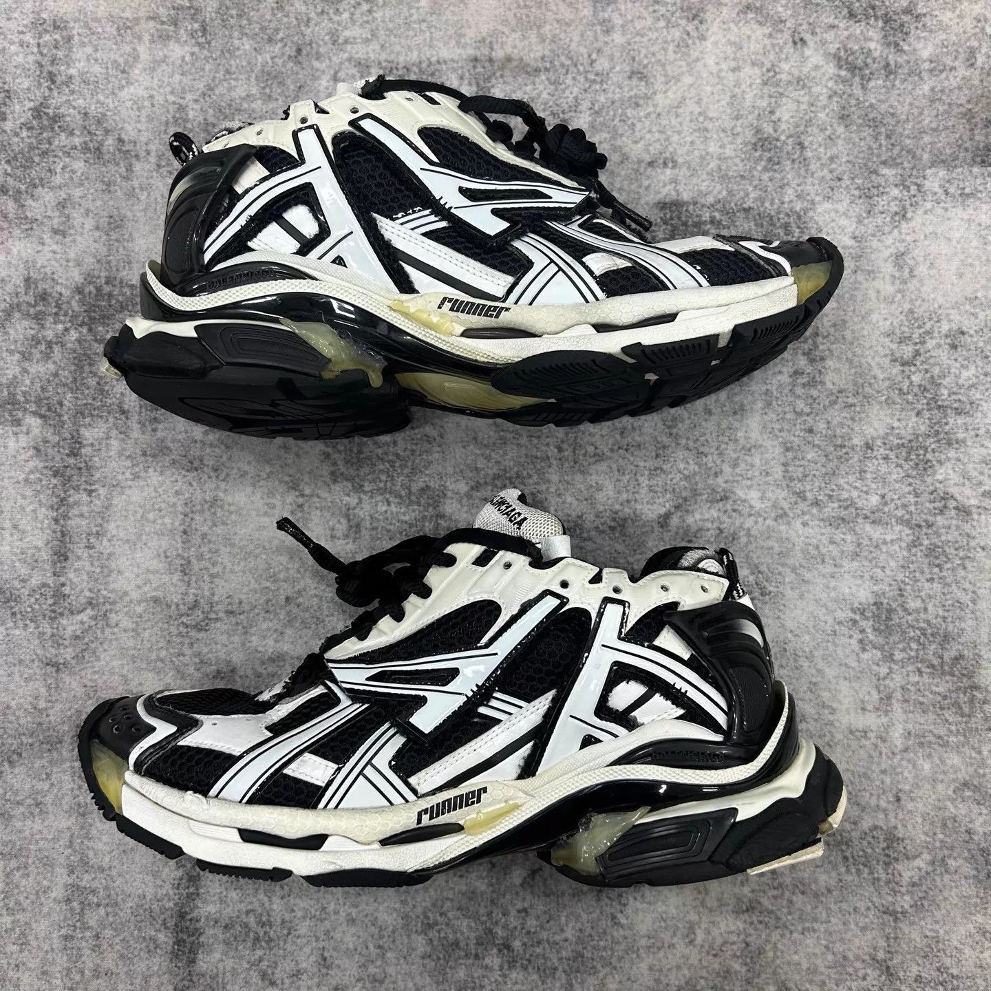Balenciaga Multi-Color Low-Top Sneakers Size 9 Size US 9 / EU 42 - 3 Thumbnail