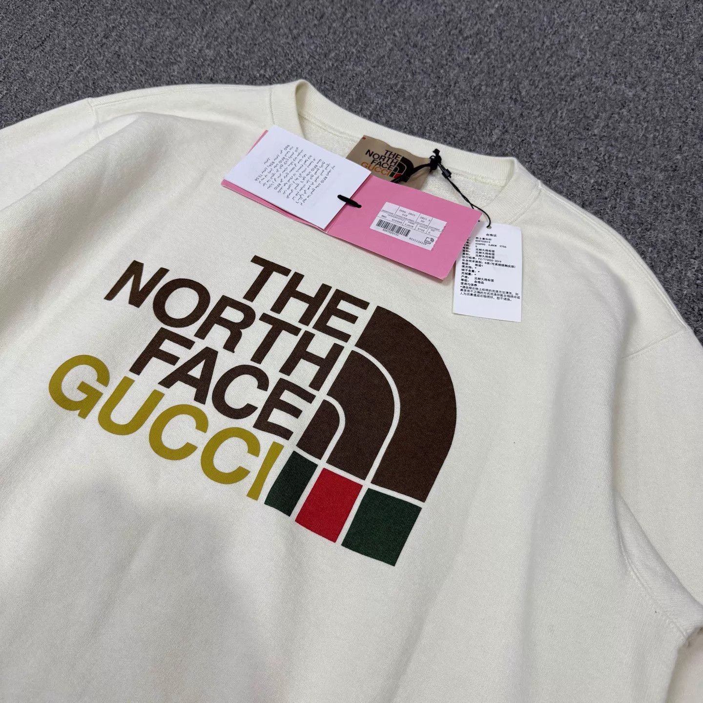 Gucci White Graphic Print Long Sleeve Sweatshirt Size US S / EU 44-46 / 1 - 3 Thumbnail