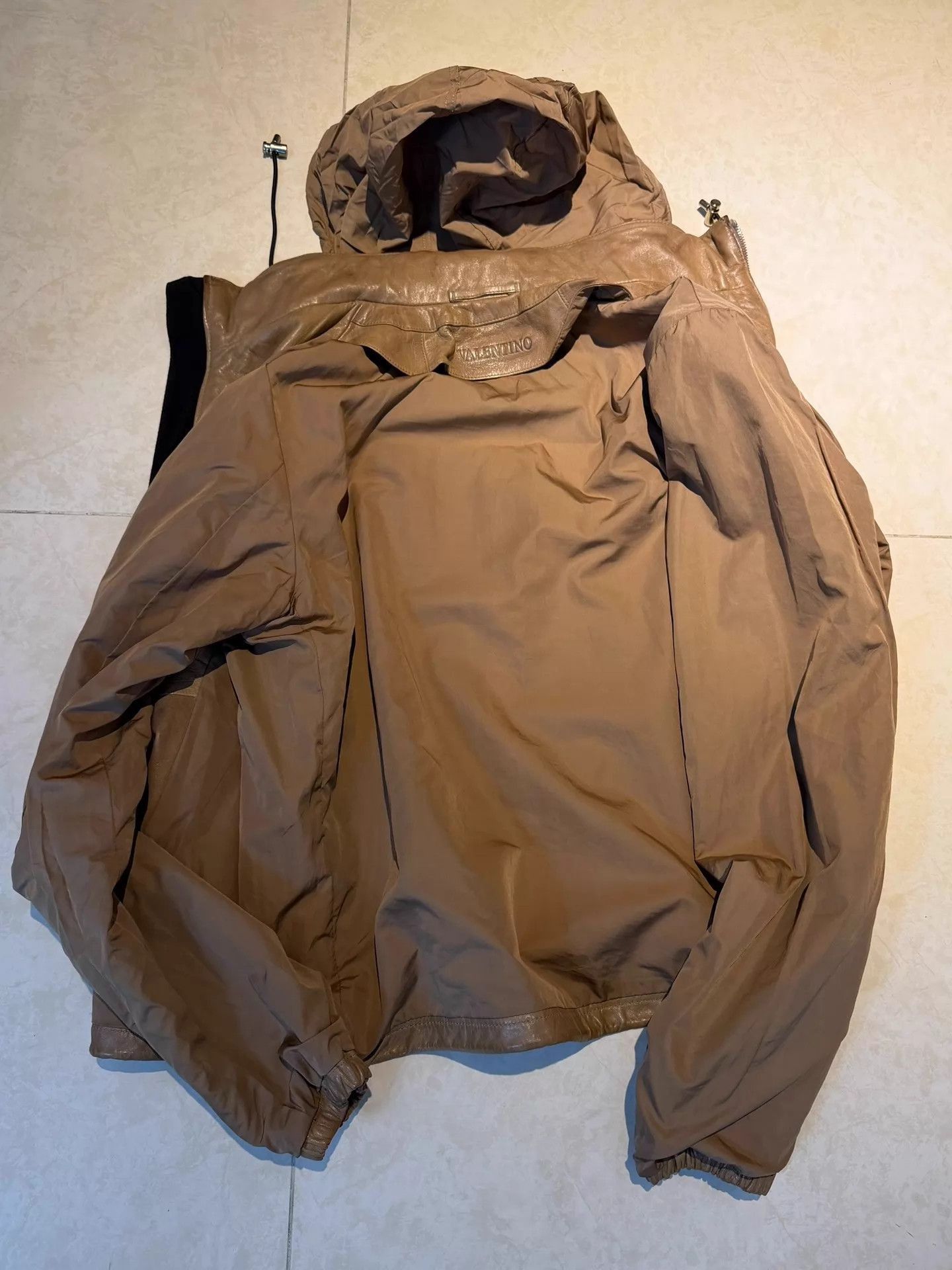 Valentino Beige Leather Jacket with Removable Hood Size US M / EU 48-50 / 2 - 7 Thumbnail