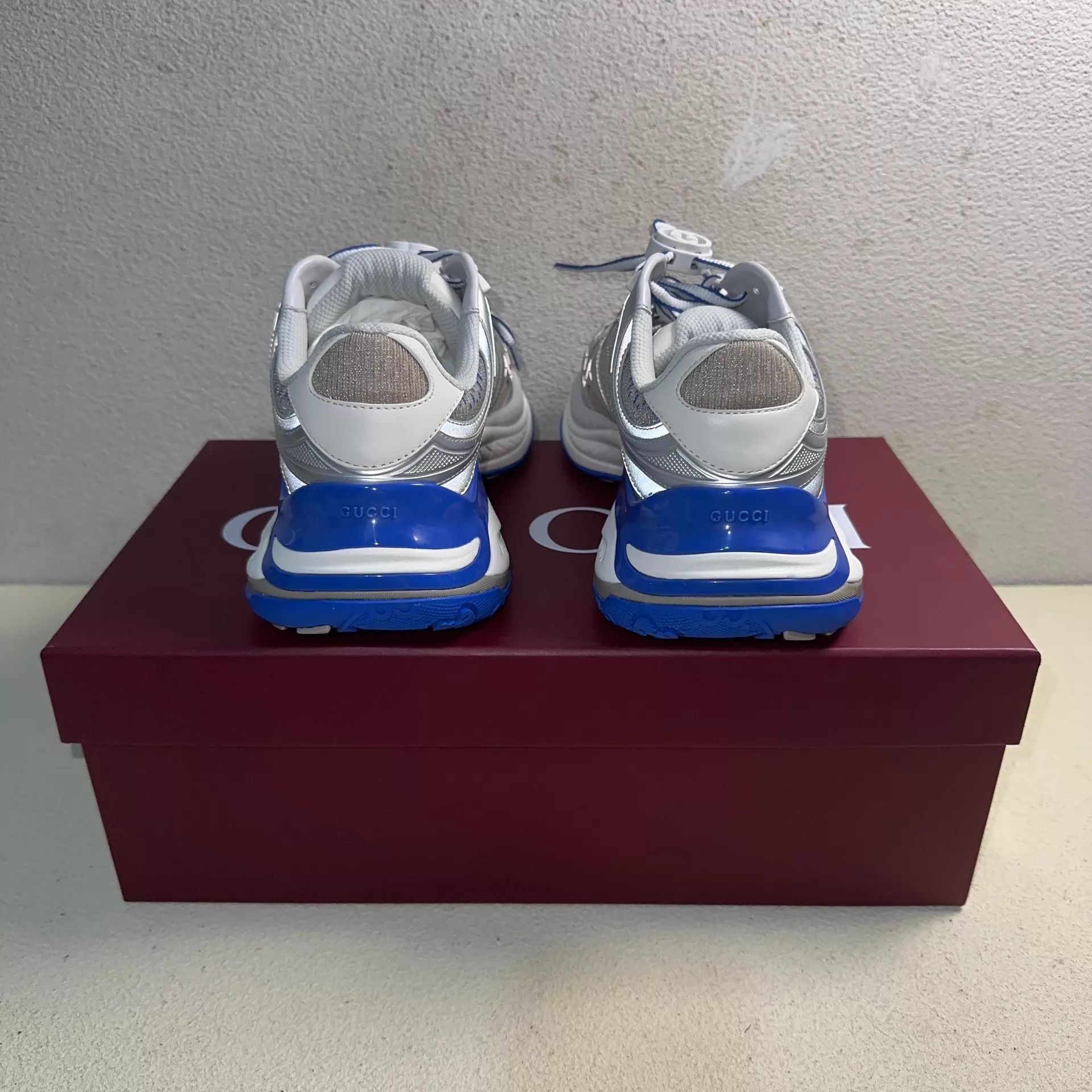 Gucci Blue Low-Top Sneakers Size 6.5 Size US 6.5 / EU 39-40 - 3 Thumbnail