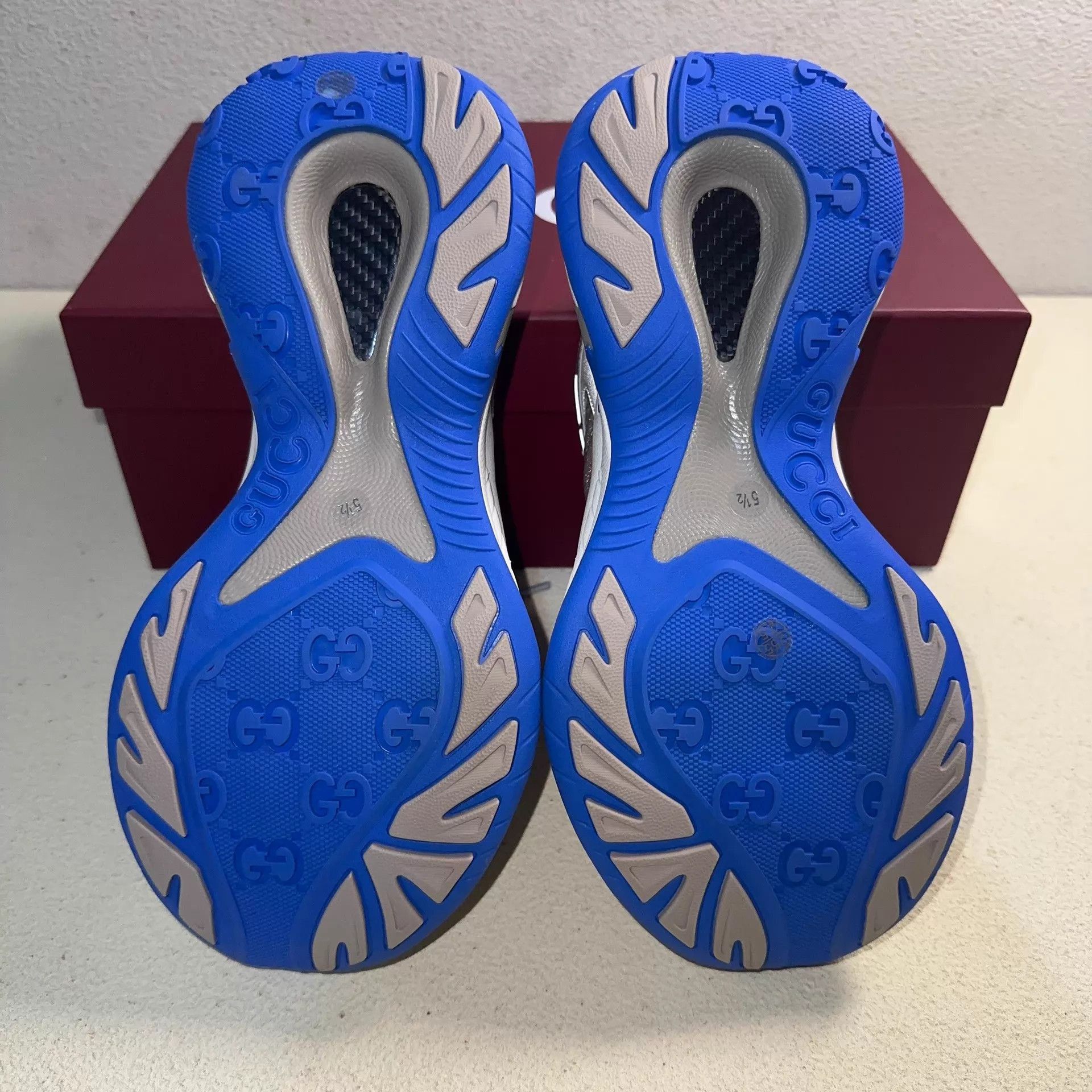 Gucci Blue Low-Top Sneakers Size 6.5 Size US 6.5 / EU 39-40 - 4 Thumbnail