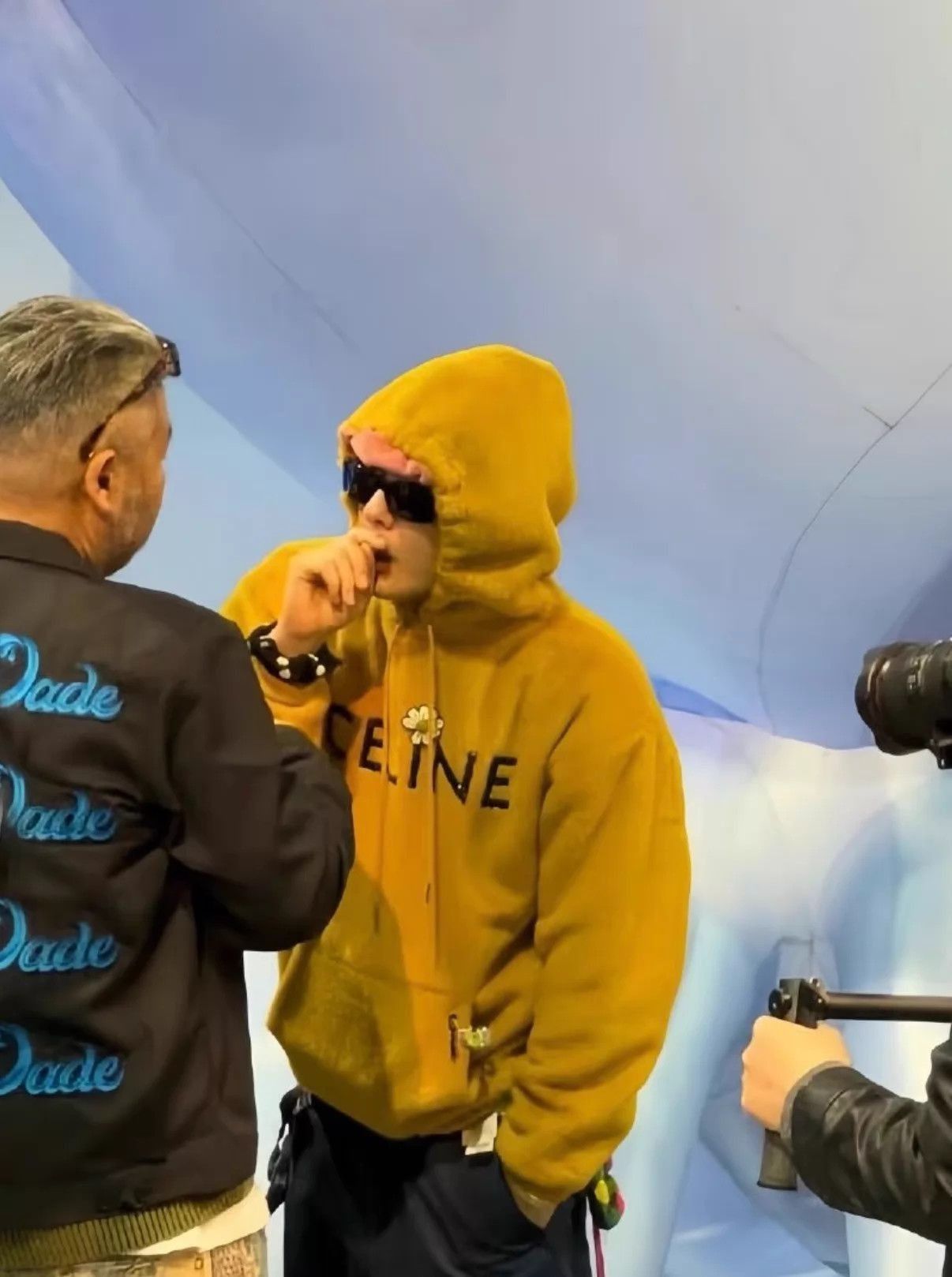 Celine Yellow Fuzzy Hoodie with Drawstring and Pouch Pocket Size US M / EU 48-50 / 2 - 9 Thumbnail