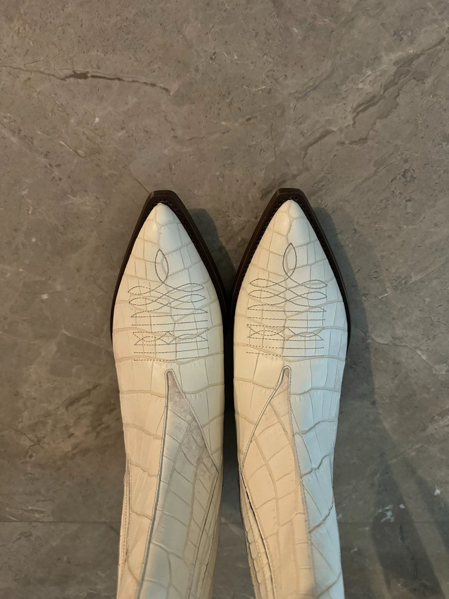 Celine White Crocodile-Embossed Ankle Boots Size US 9 / EU 42 - 4 Thumbnail