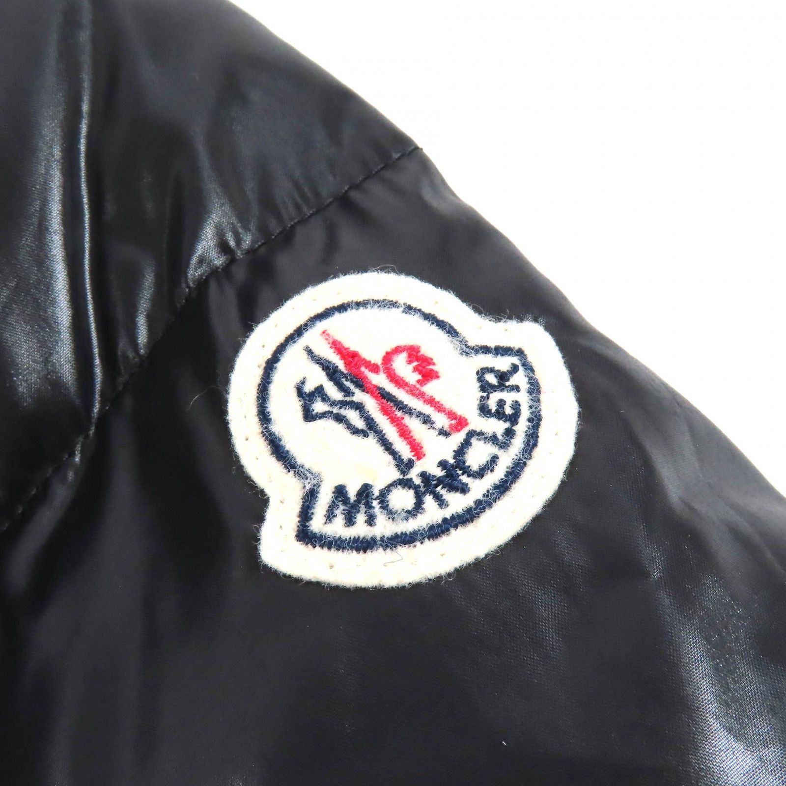 Moncler Moncler Moncler Joux Down Jacket Textile Outerwear A20934636705 DUTY FREE for USA Size ONE SIZE - 6 Thumbnail