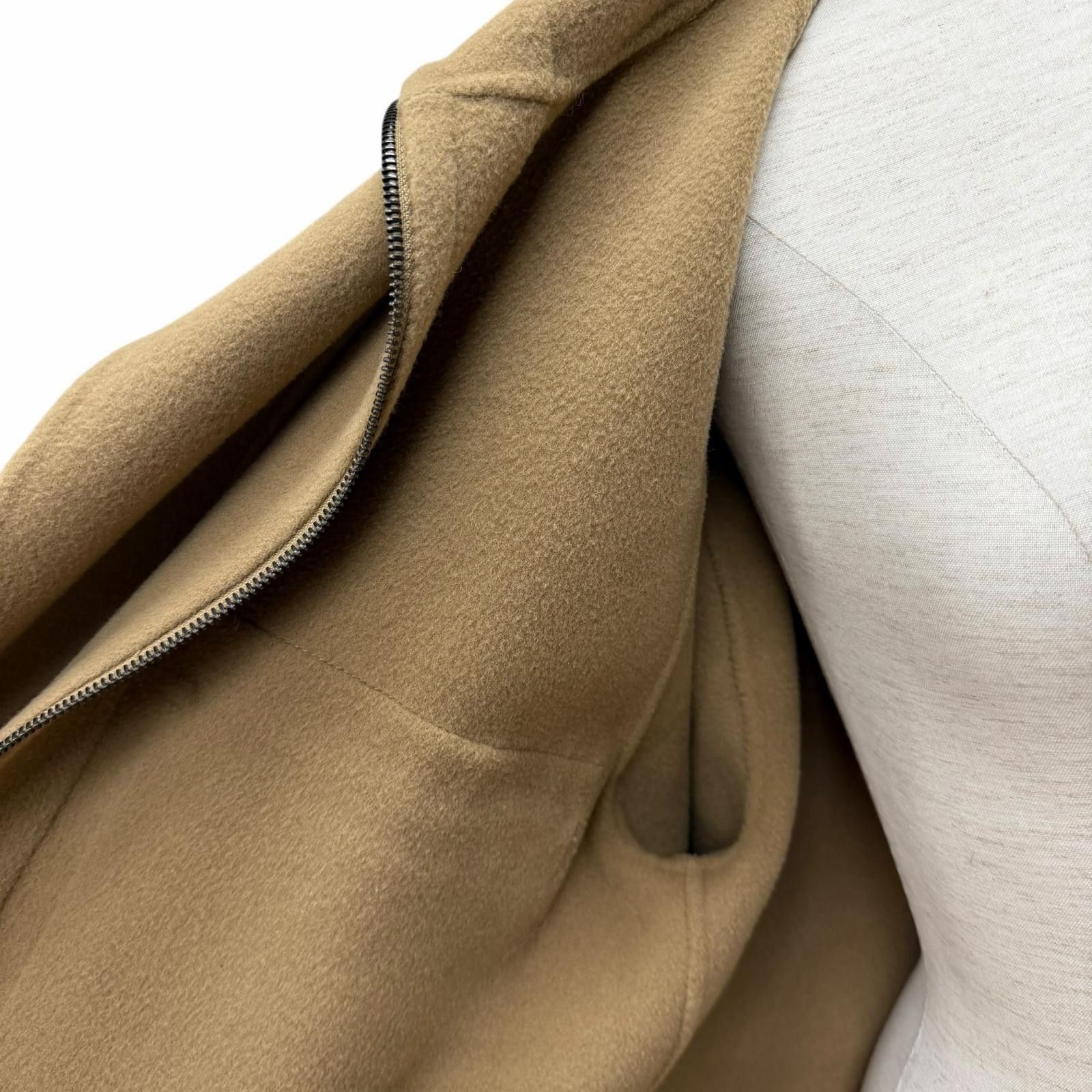 Max Mara MaxMara Weekend MaxMara Wool Jacket Textile Outerwear DUTY FREE for USA Size ONE SIZE - 5 Thumbnail