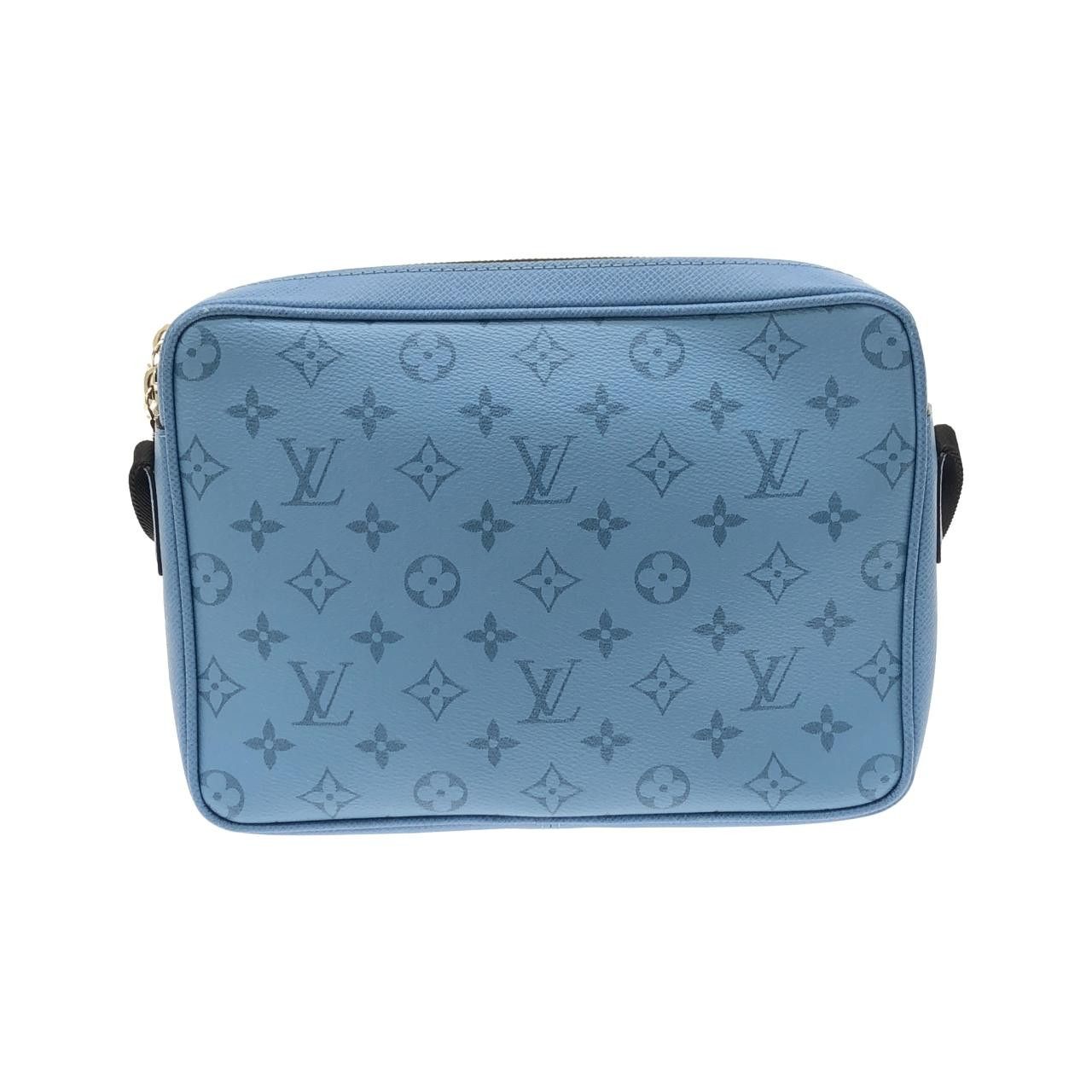 Louis Vuitton Louis Vuitton Louis Vuitton Taiga Rama Outdoor Messenger shoulder bag Textile Shoulder Bag M30749 DUTY FREE for USA Size ONE SIZE - 2 Thumbnail