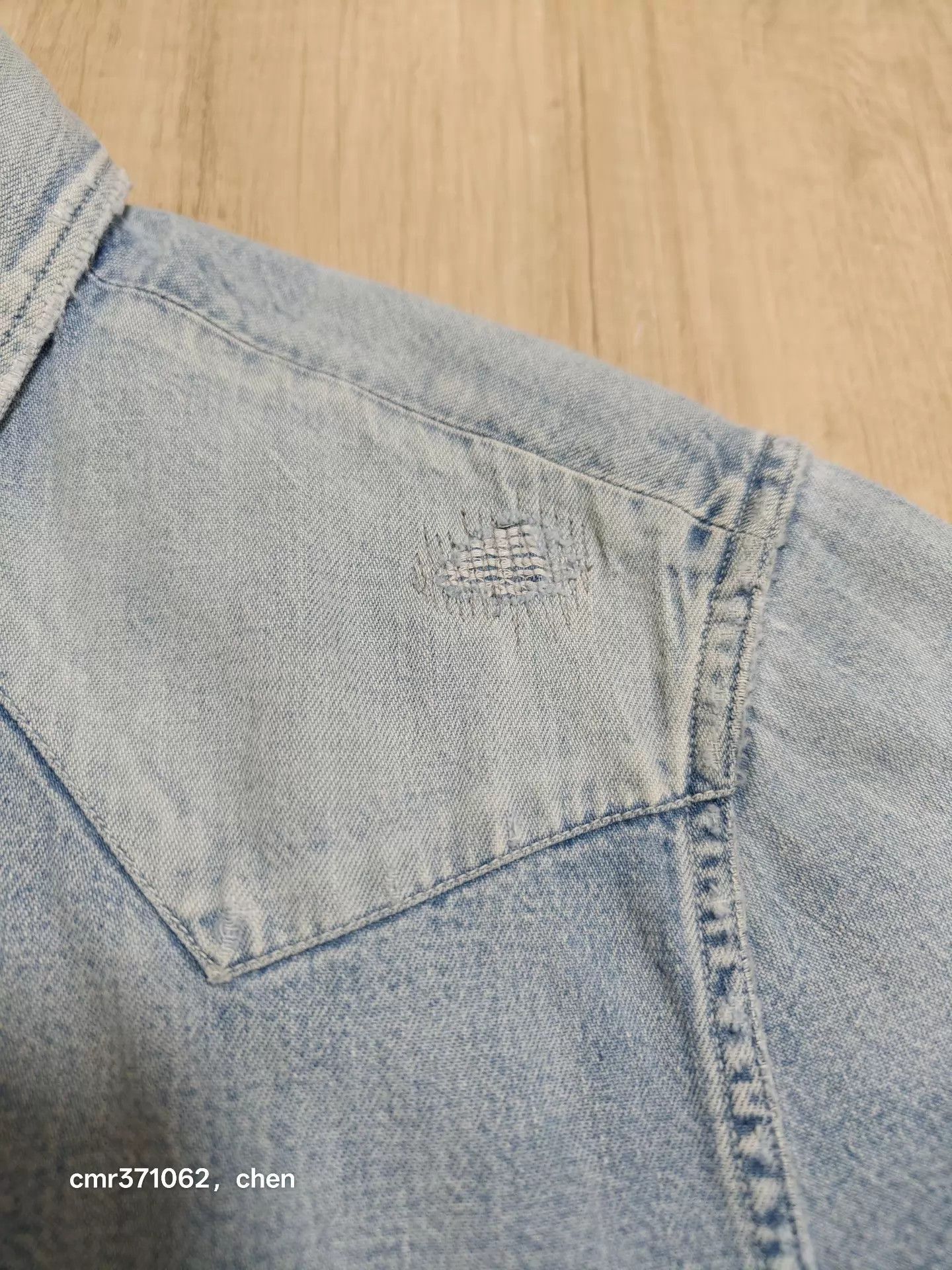 Visvim Distressed Blue Denim Button-Up Shirt Size M Size US M / EU 48-50 / 2 - 7 Thumbnail