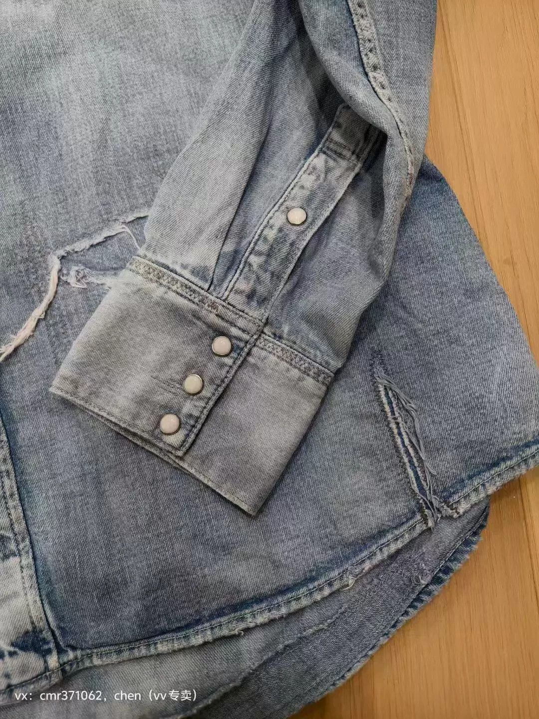 Visvim Distressed Blue Denim Button-Up Shirt Size US L / EU 52-54 / 3 - 7 Thumbnail