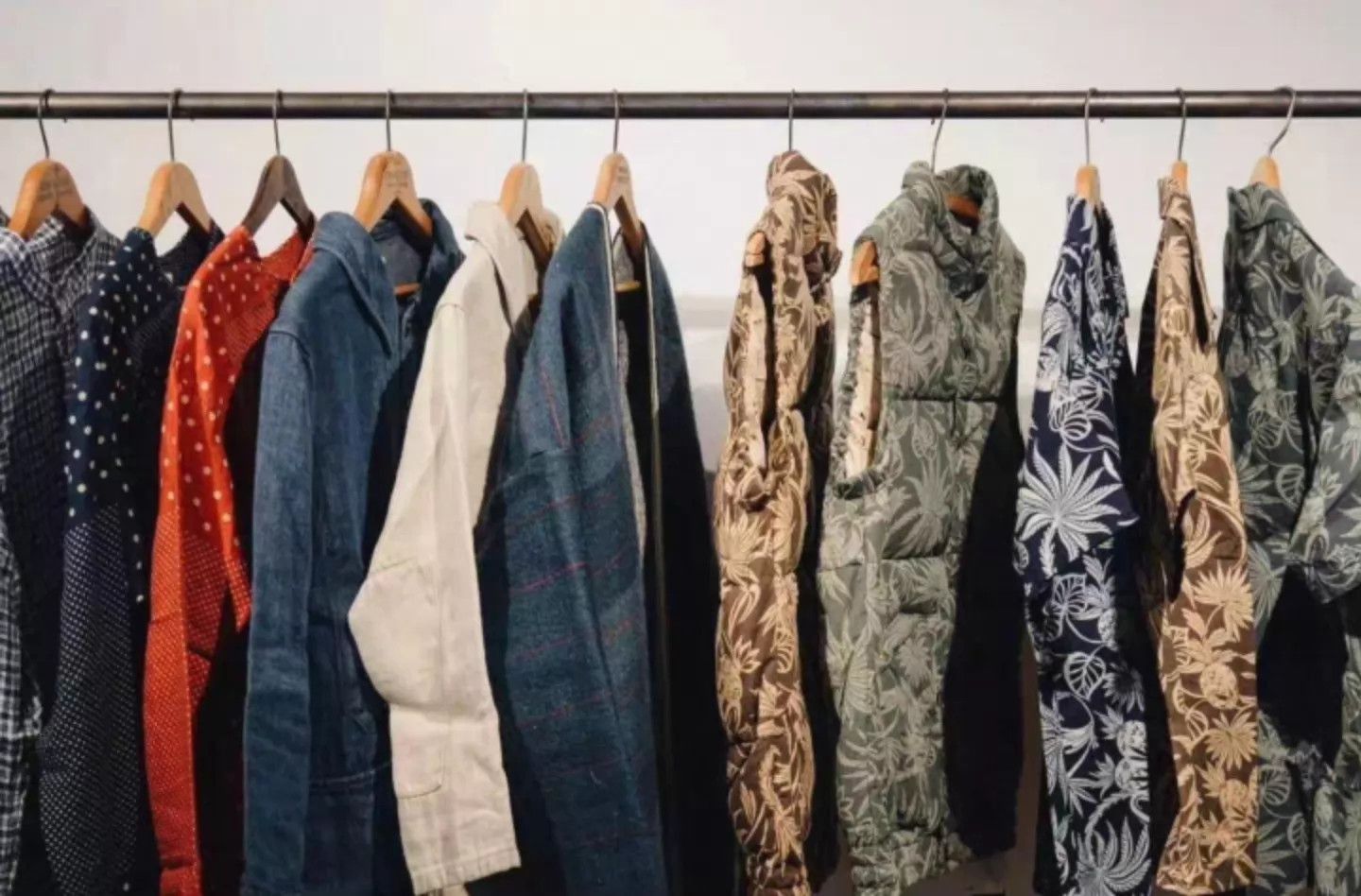 Visvim Multi-Color Floral Print Puffer Vest Size US M / EU 48-50 / 2 - 8 Thumbnail