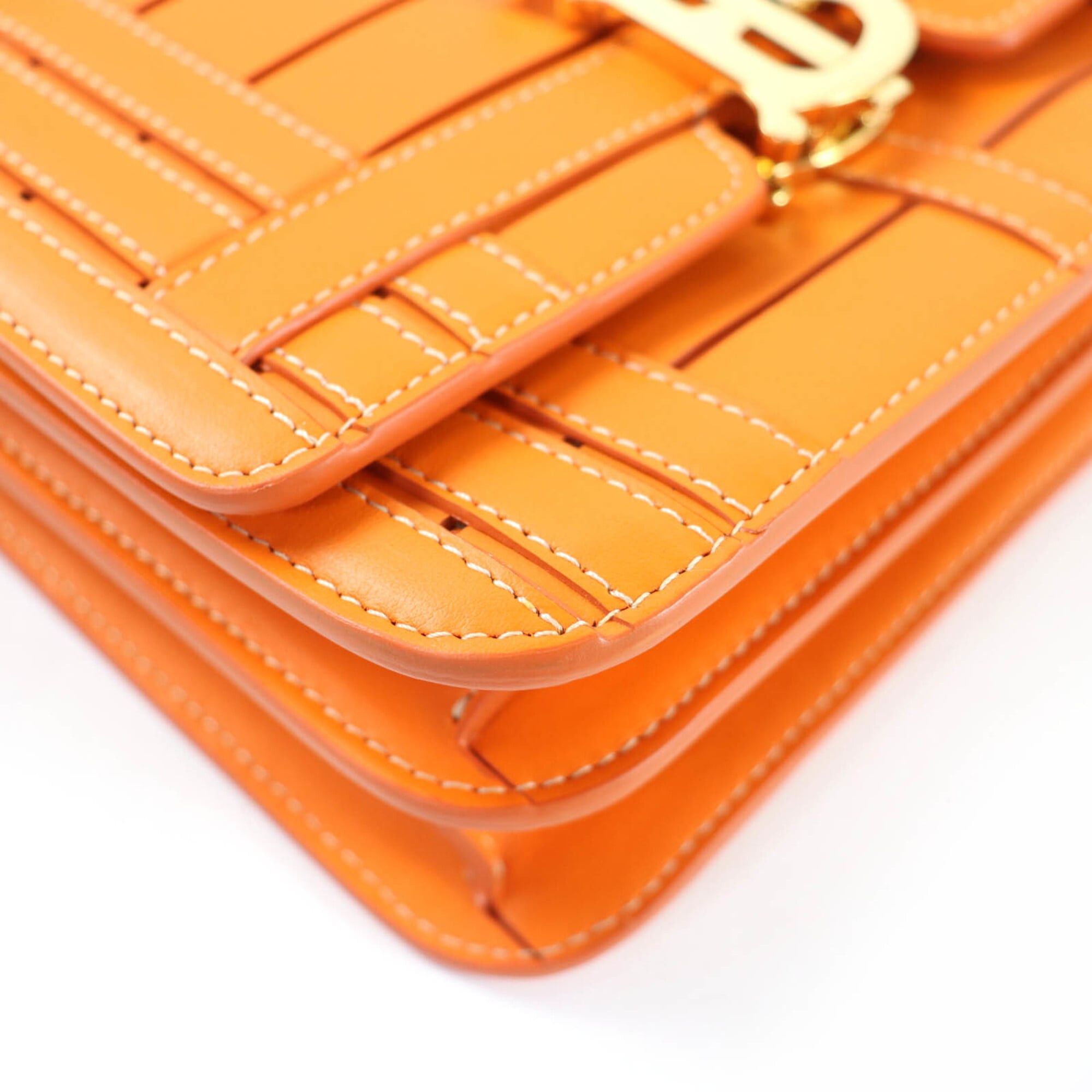 Burberry Burberry TB hardware 2-way leather clutch bag/shoulder bag, orange, with dust made in Italy, women's. Size ONE SIZE - 8 Thumbnail