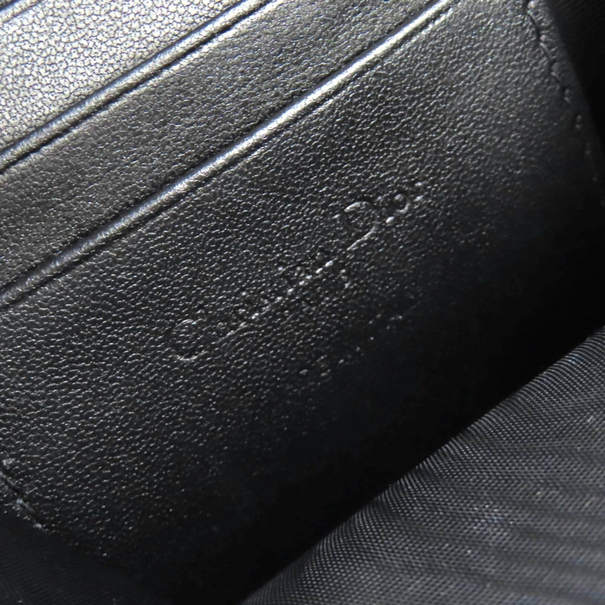 Dior Christian Dior S0872ONMJ Lady Cannage Phone Pouch, Lambskin, Black, Gold Hardware, Made in Italy, Women's. Size ONE SIZE - 9 Thumbnail