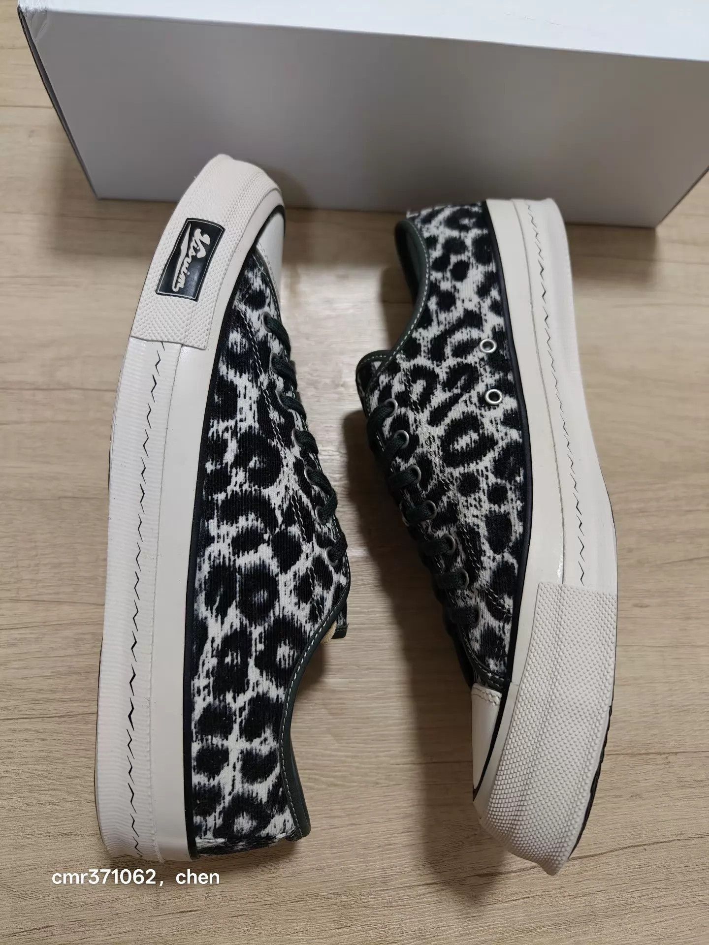 Visvim Gray Low-Top Sneakers with Animal Print Size 11 Size US 11 / EU 44 - 4 Thumbnail
