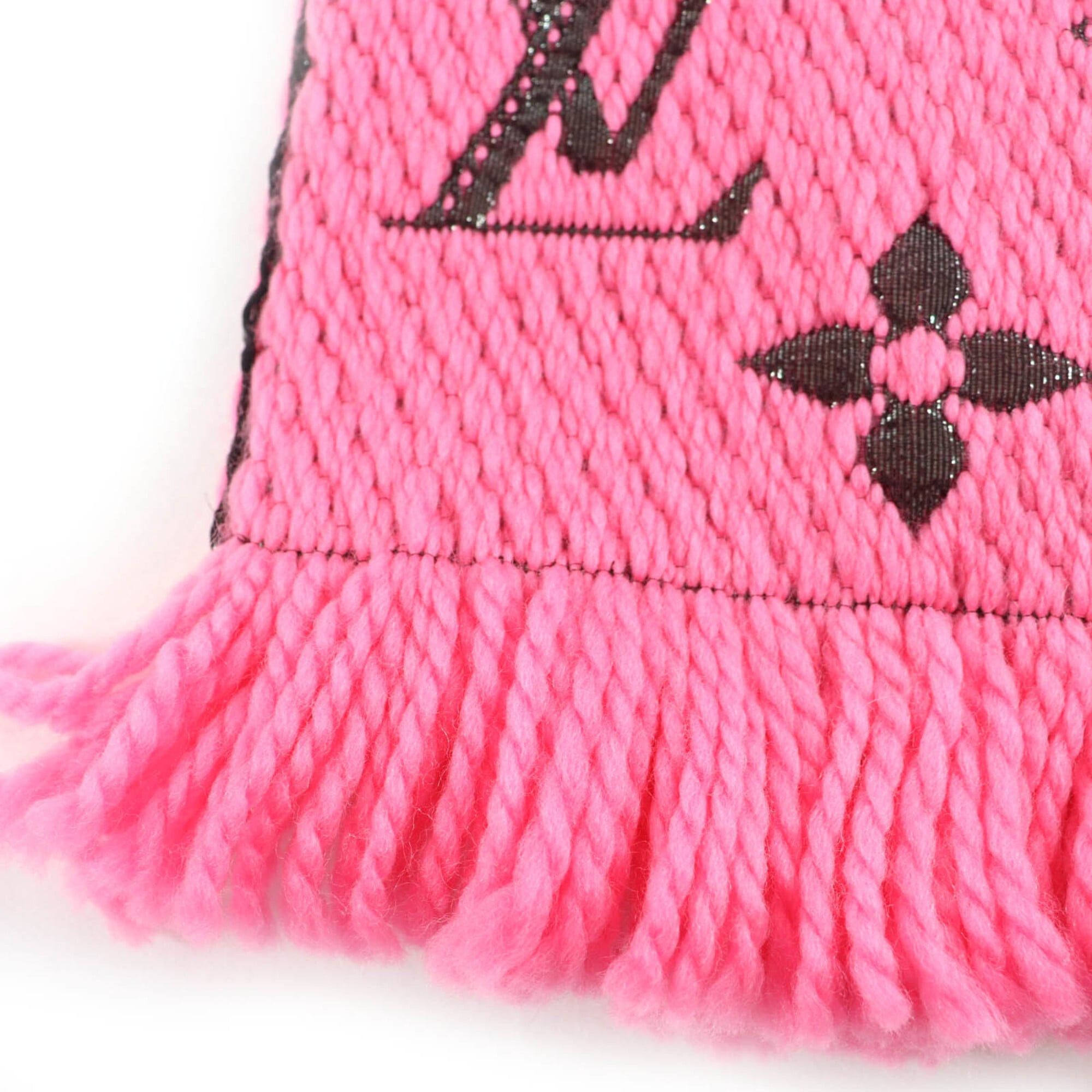 Louis Vuitton LOUIS VUITTON M76070 Echarpe Logomania Shine Virgin Wool Silk Blend Rose Pop Scarf, 2019 Model, with Box, Made in Italy, Authentic, Women's. Size ONE SIZE - 6 Thumbnail