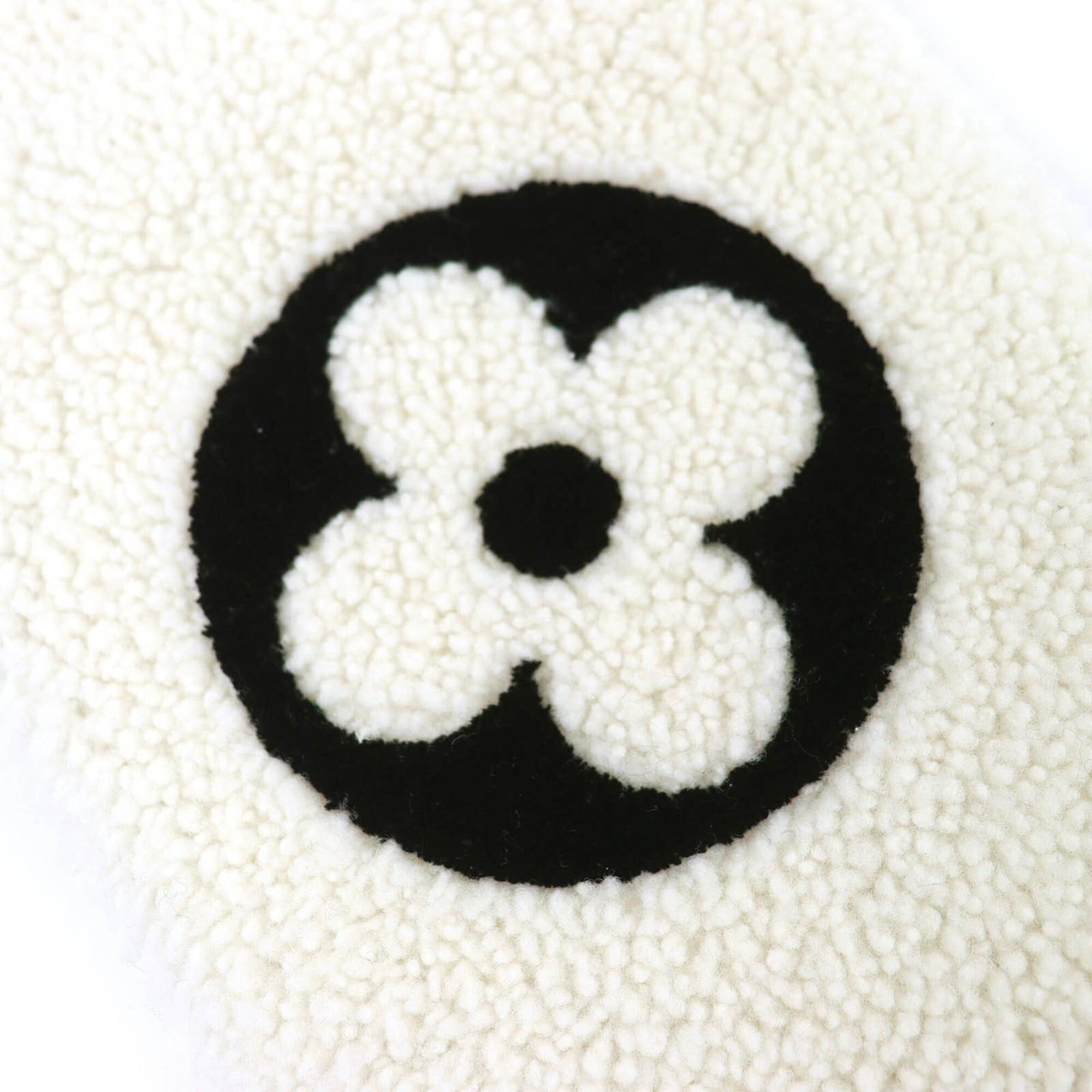 Louis Vuitton LOUIS VUITTON M77054 Echarpe Shirring LV Logo Shearling Mouton Scarf, Ivory, Made in Italy, Authentic, Women's, 2021 Model Size ONE SIZE - 4 Thumbnail