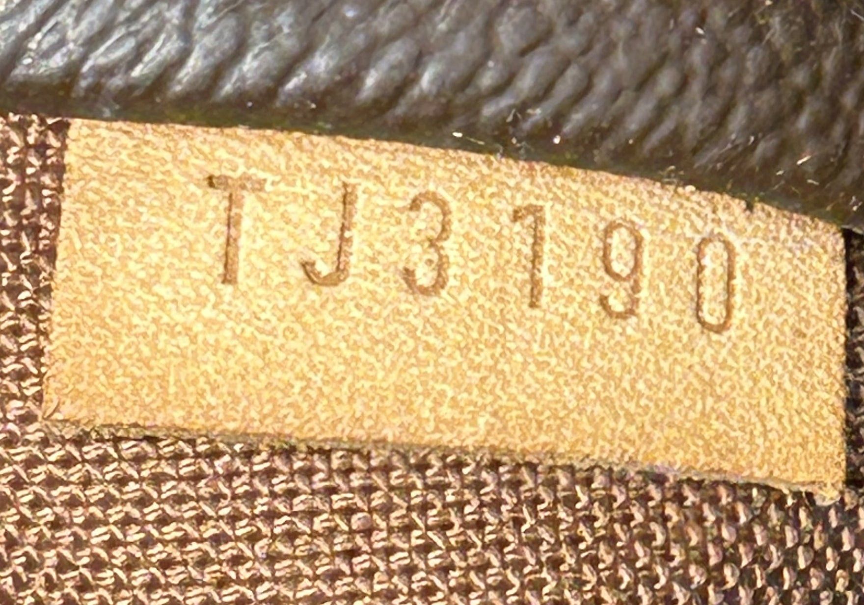 Louis Vuitton Totally Handbag Size ONE SIZE - 8 Thumbnail