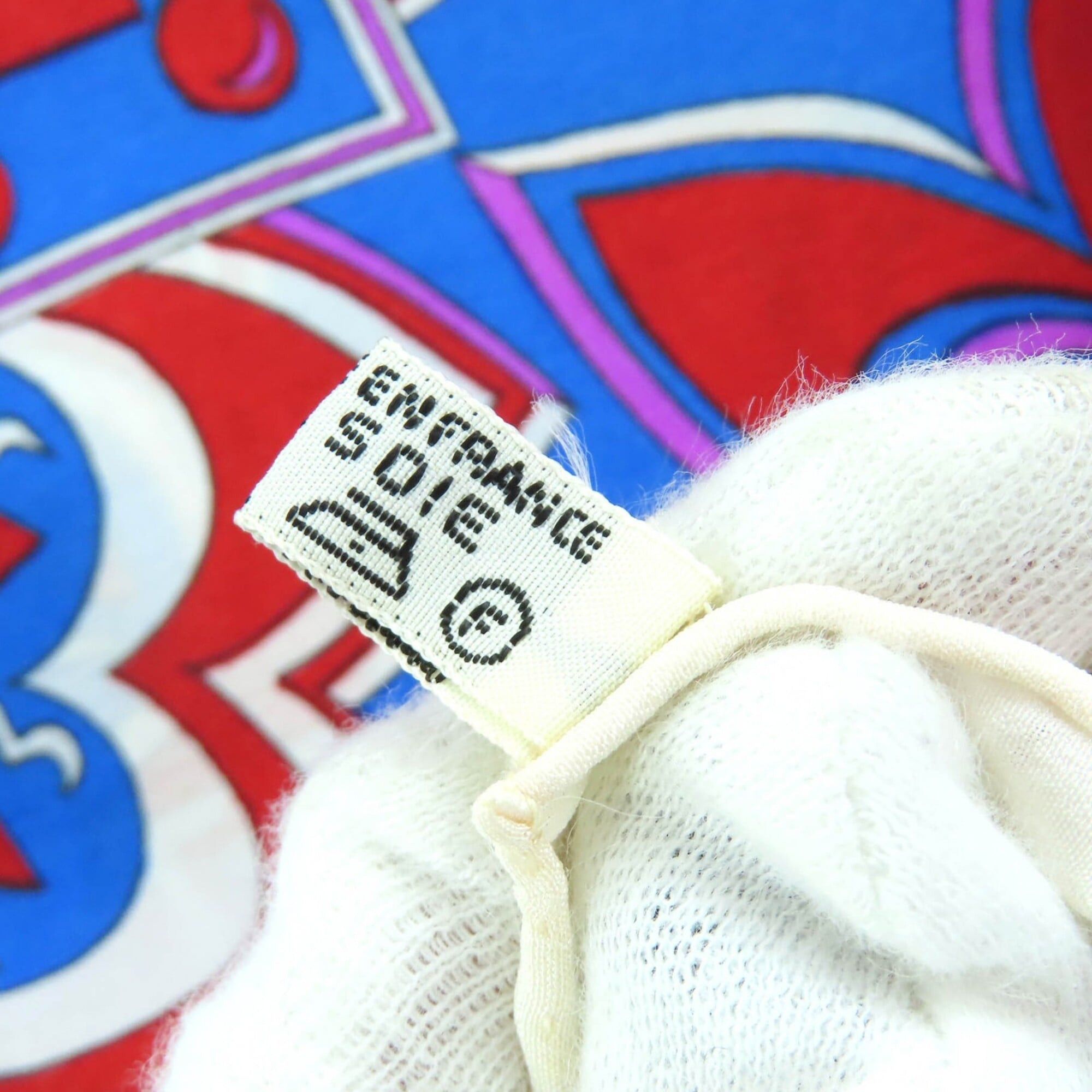 Hermes HERMES 100% Silk Paisley Pattern Stole/Shawl/Scarf in Ivory, Red, and Blue. Comes with original box. Made France. Women's. Size ONE SIZE - 6 Thumbnail