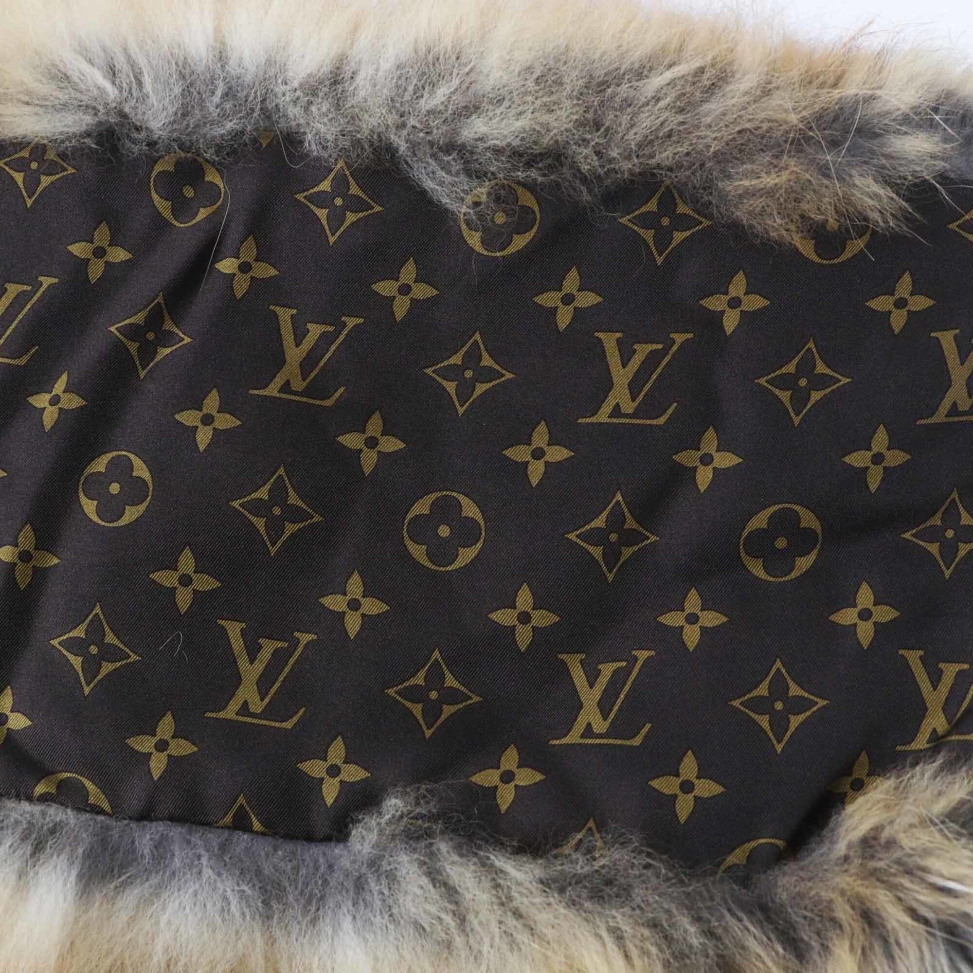 Louis Vuitton LOUIS VUITTON M78705 Fox Leather Tippet Shawl with Silk Lining, V-Logo Hardware, Monogram Brown, Gold, Silver Made in Italy, Authentic, Women's Size ONE SIZE - 9 Thumbnail