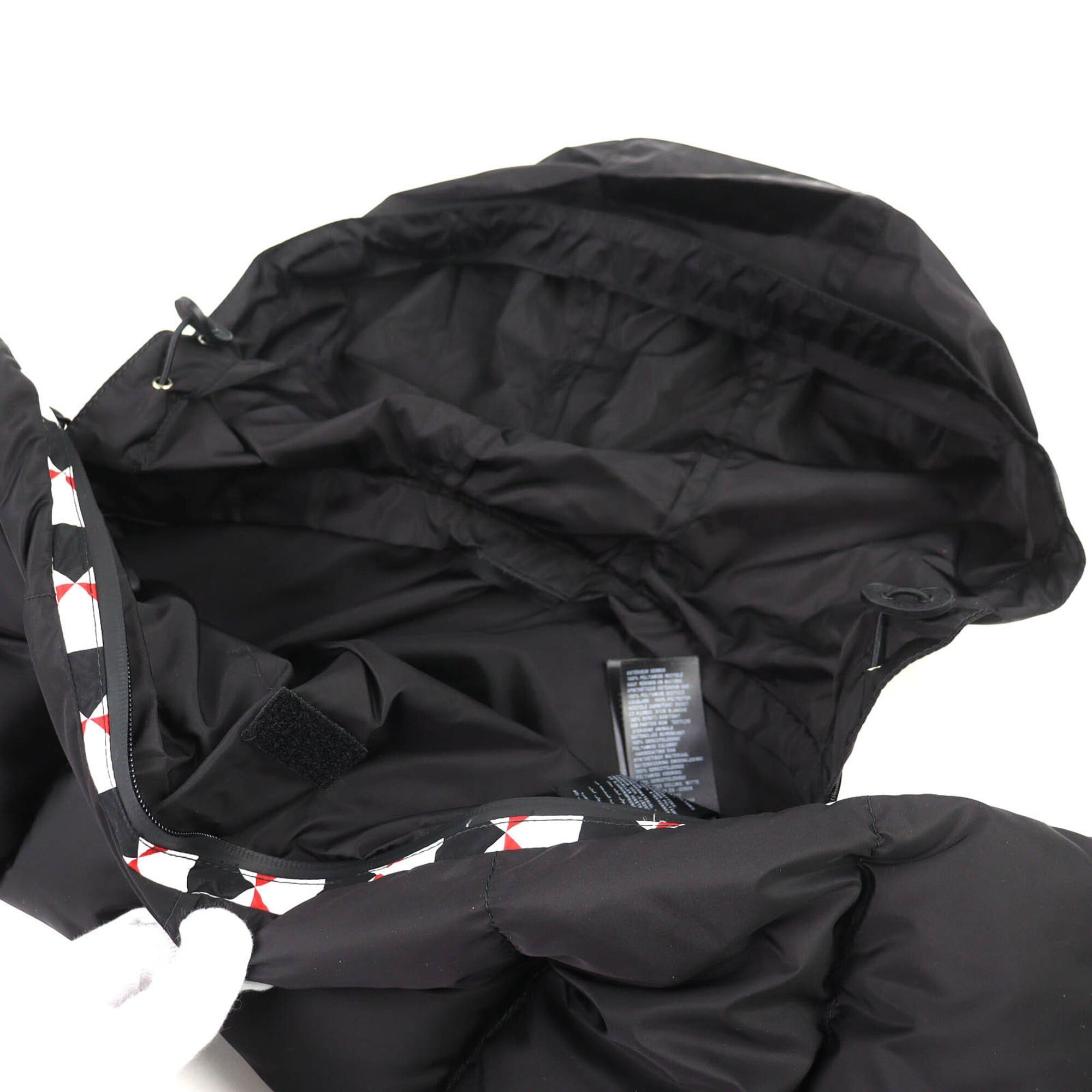 Prada PRADA 2FS028 Triangle Logo Hooded All-Over Print RE-NYLON Down Scarf, Red, Black, White, 220 x 1800mm, Authentic, Women's. Size ONE SIZE - 5 Thumbnail