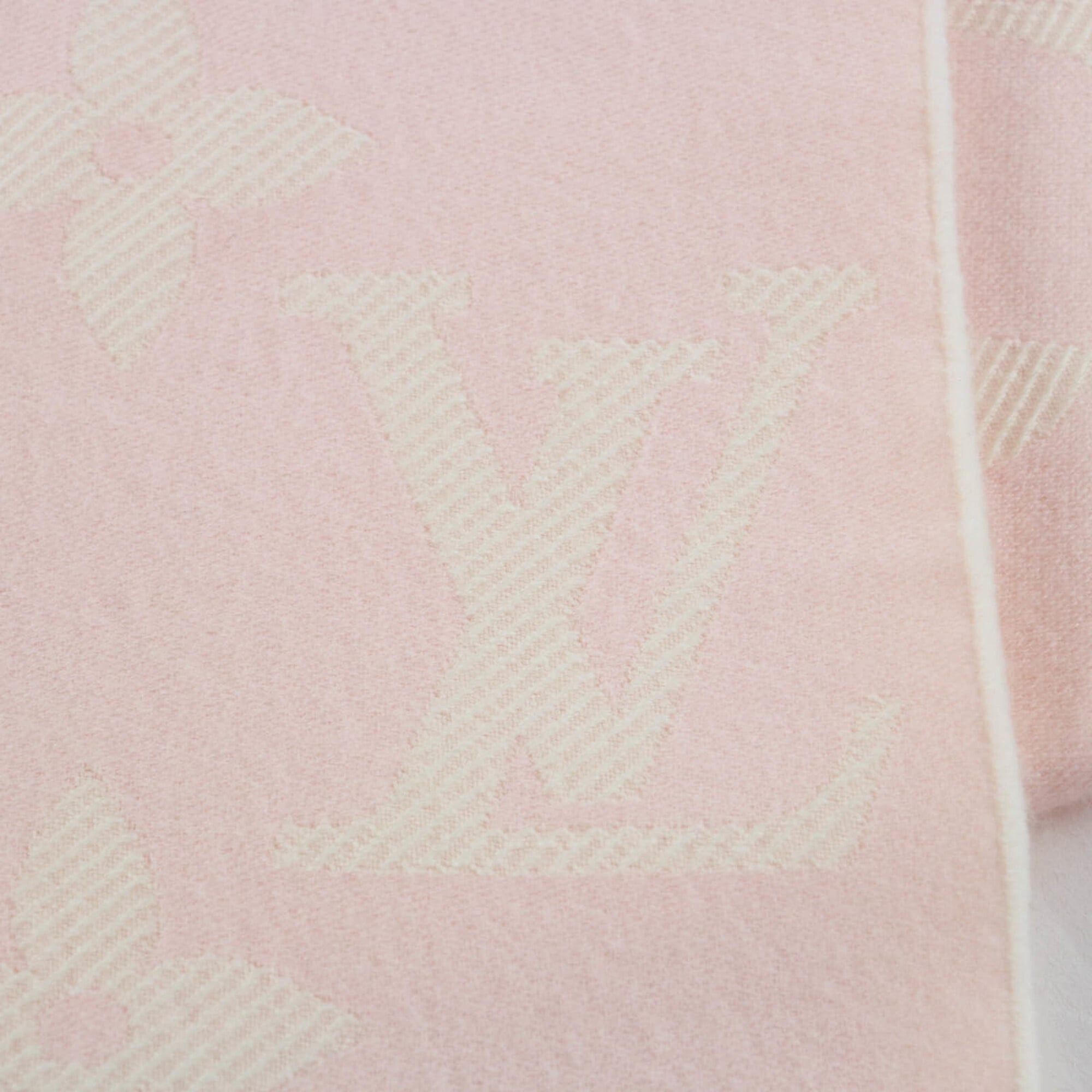 Louis Vuitton LOUIS VUITTON (Louis Vuitton) 2023 model M79522 100% Wool LV Essential Precious Dragon Fringe Scarf Pink Off-White 170cm x 34cm Comes with Box Made in Italy Authentic Women's Size ONE SIZE - 7 Thumbnail