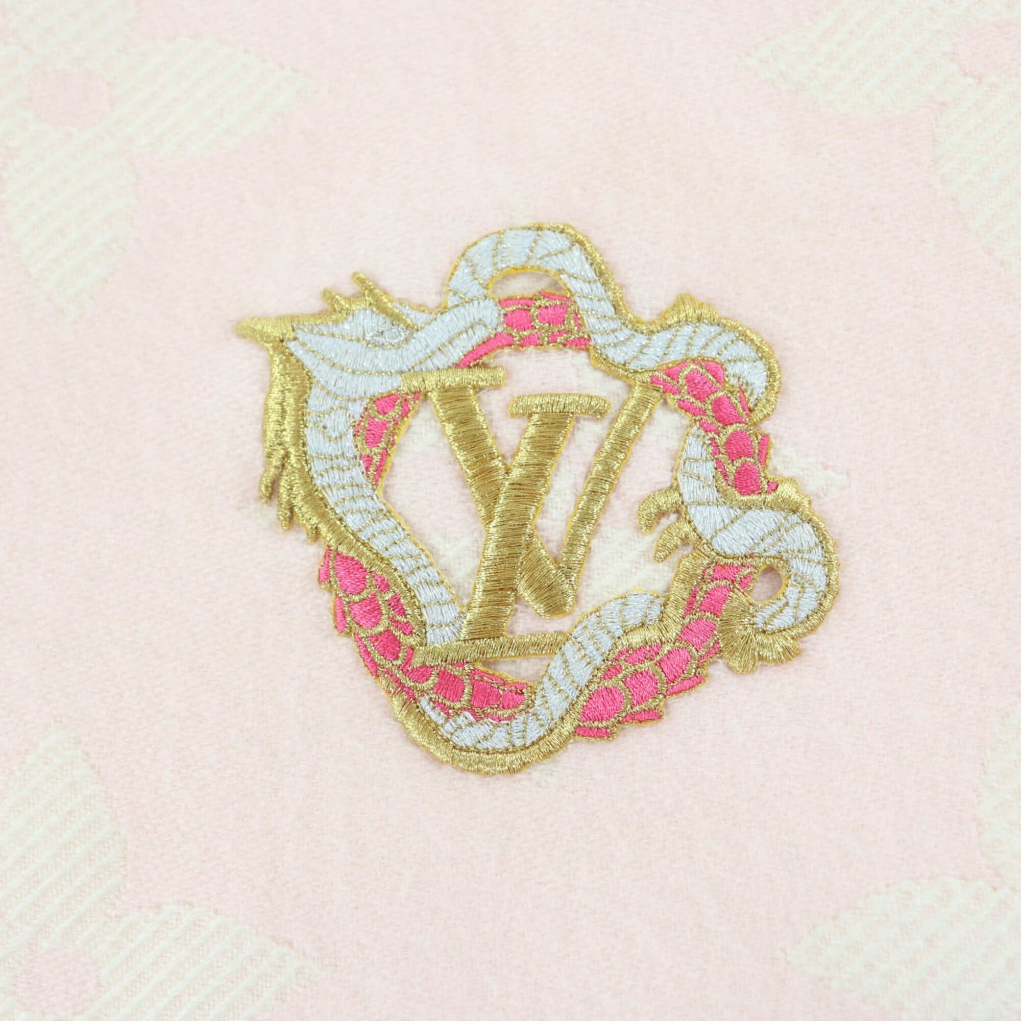 Louis Vuitton LOUIS VUITTON (Louis Vuitton) 2023 model M79522 100% Wool LV Essential Precious Dragon Fringe Scarf Pink Off-White 170cm x 34cm Comes with Box Made in Italy Authentic Women's Size ONE SIZE - 6 Thumbnail