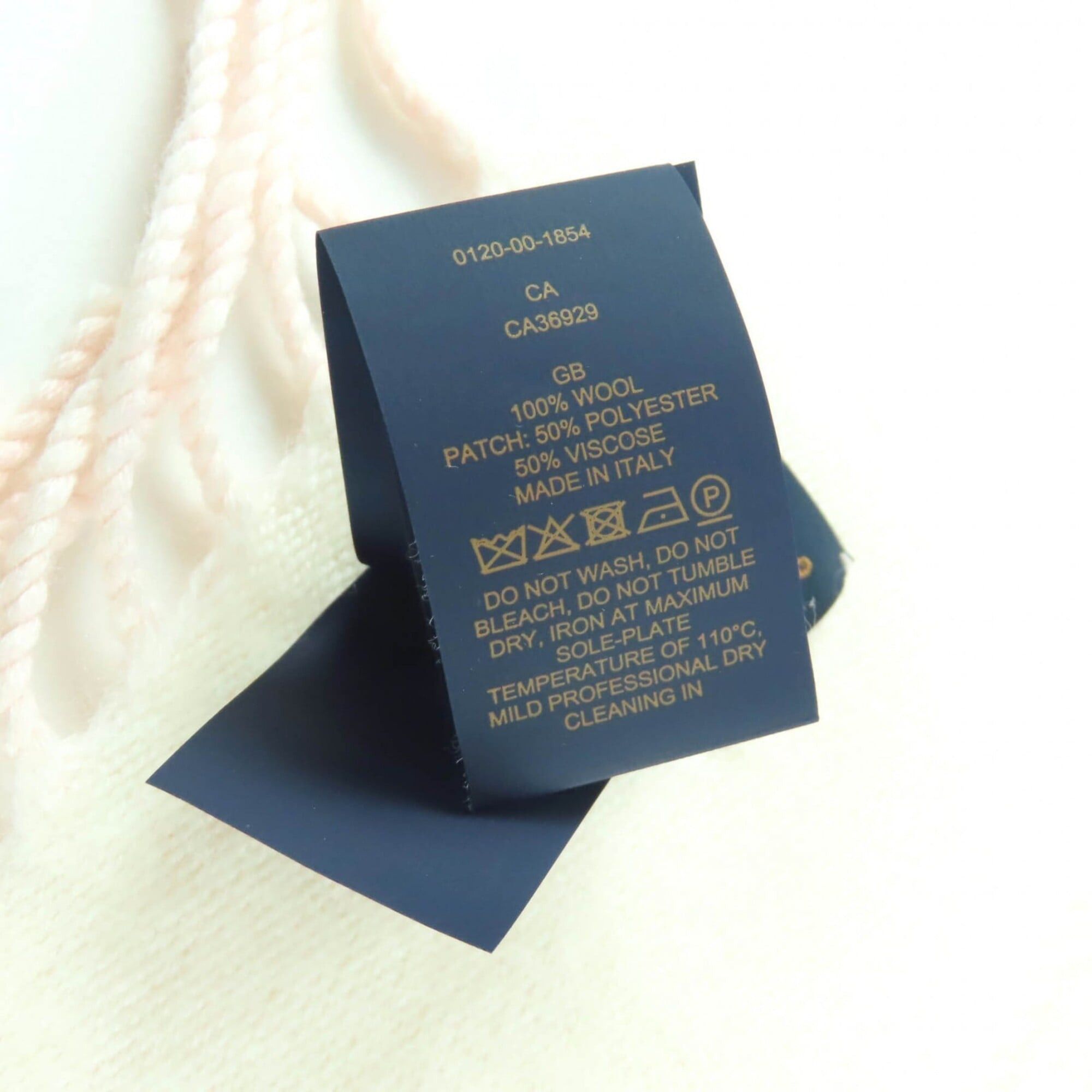 Louis Vuitton LOUIS VUITTON (Louis Vuitton) 2023 model M79522 100% Wool LV Essential Precious Dragon Fringe Scarf Pink Off-White 170cm x 34cm Comes with Box Made in Italy Authentic Women's Size ONE SIZE - 9 Thumbnail